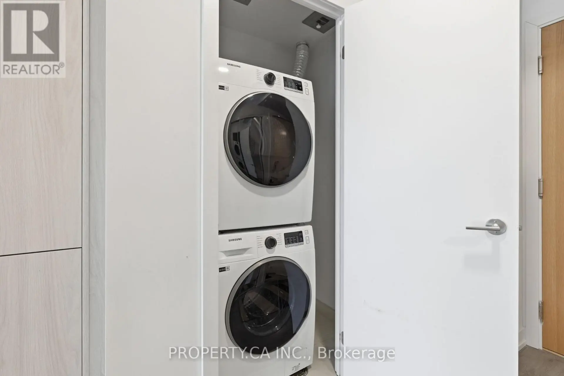 #719 150 LOGAN AVENUE - Image 17