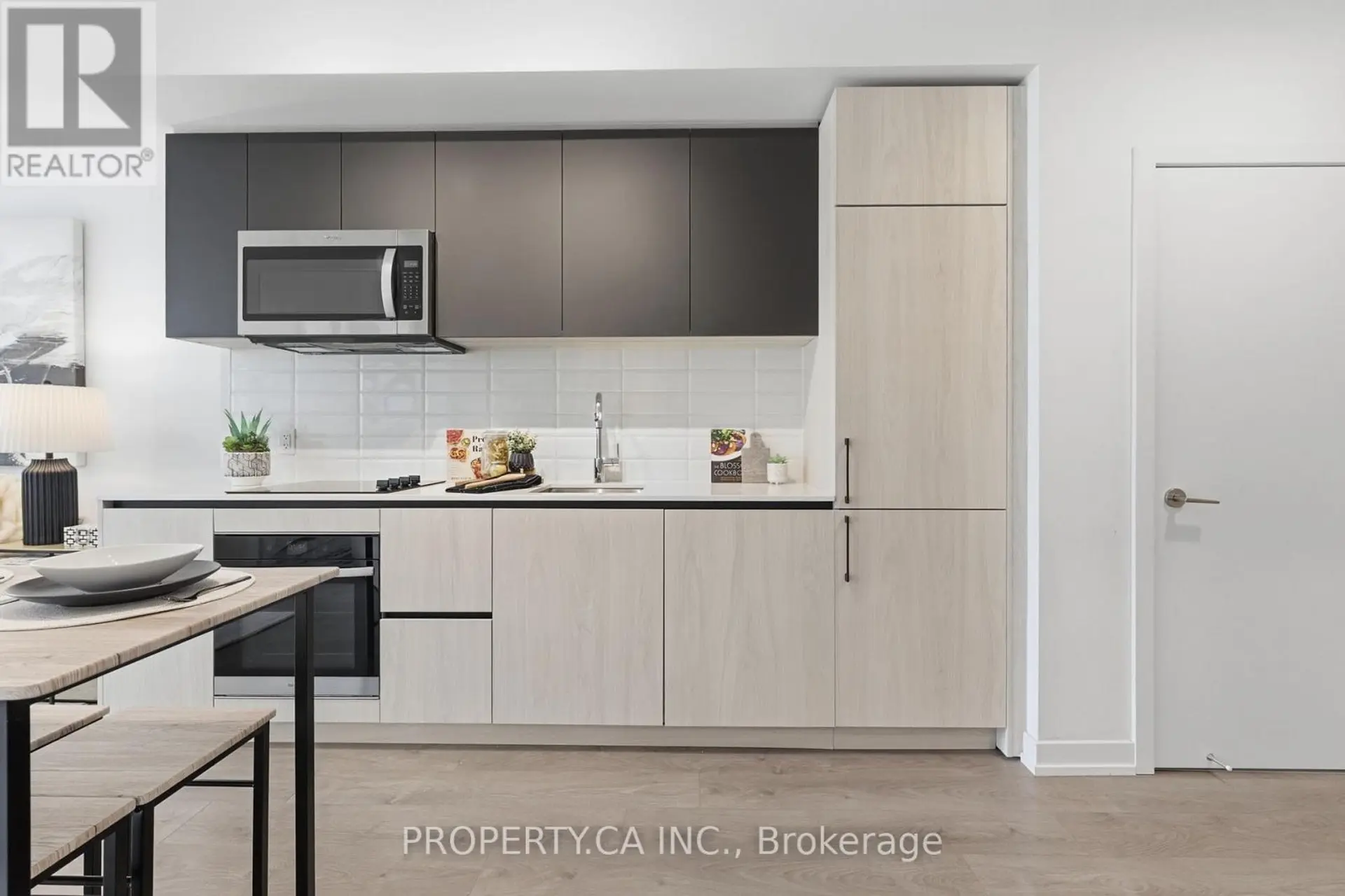 #719 150 LOGAN AVENUE - Image 7