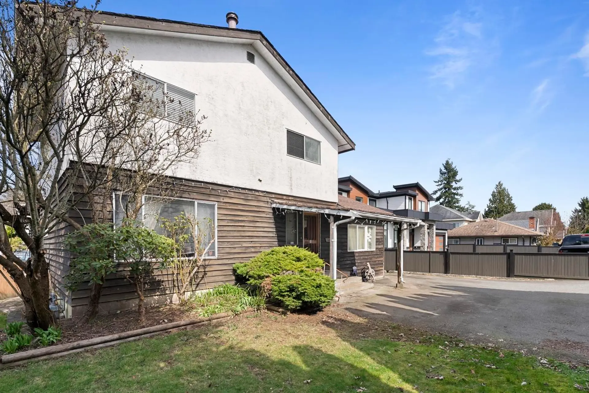 12945 64 Avenue - Image 2