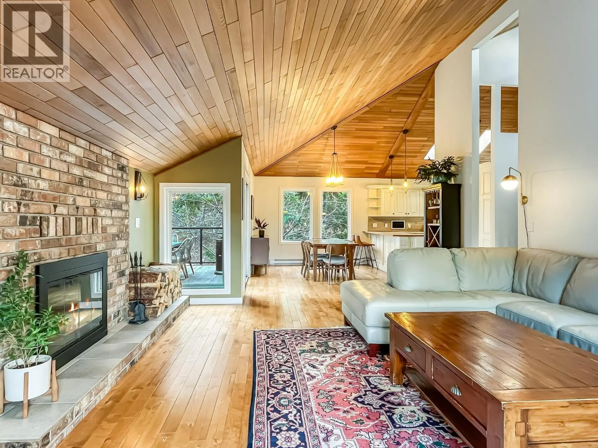 Property at 442 Clifton Road N, Kelowna, BC