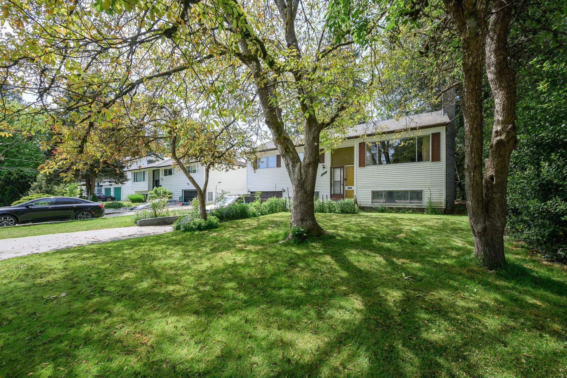 10973 144a Street - Image 3