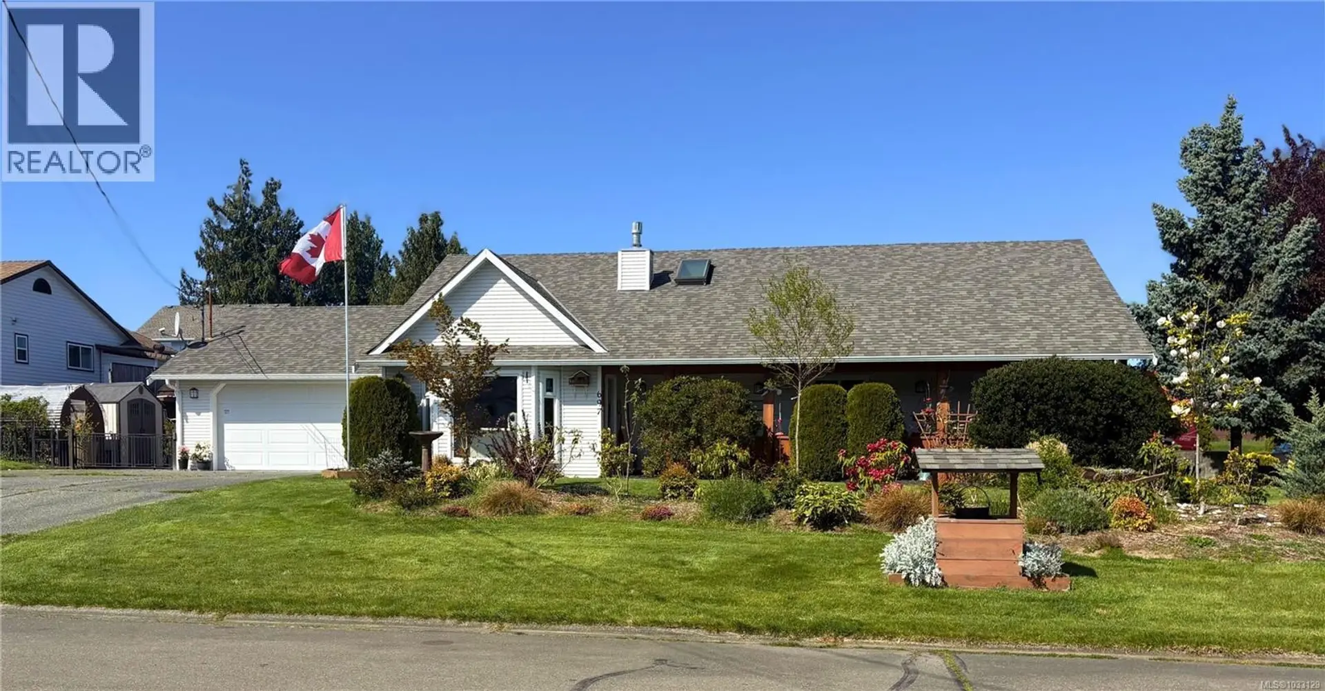 Property at 697 Woodburn St, Parksville, BC