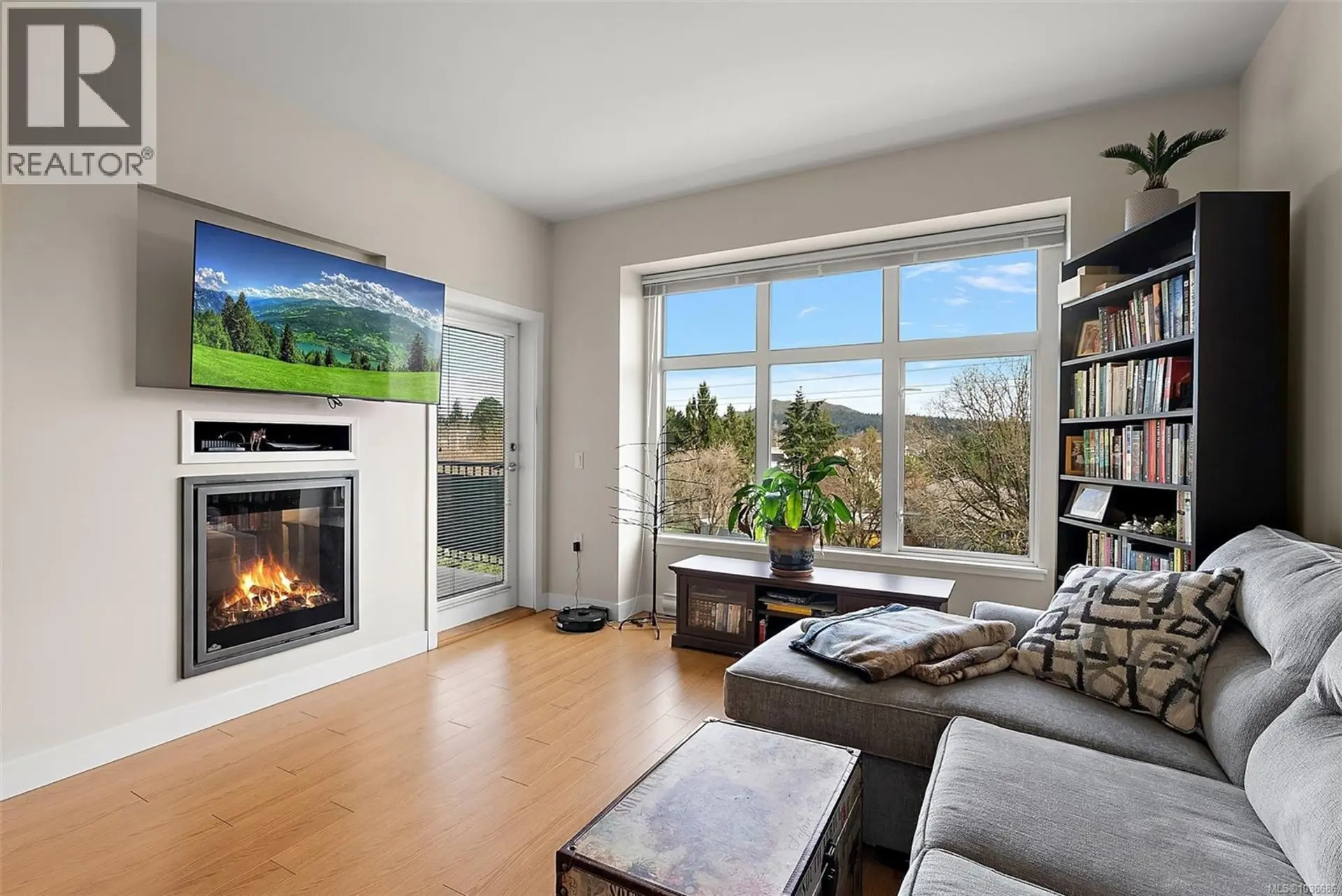 #405 4040 Borden St - Image 8