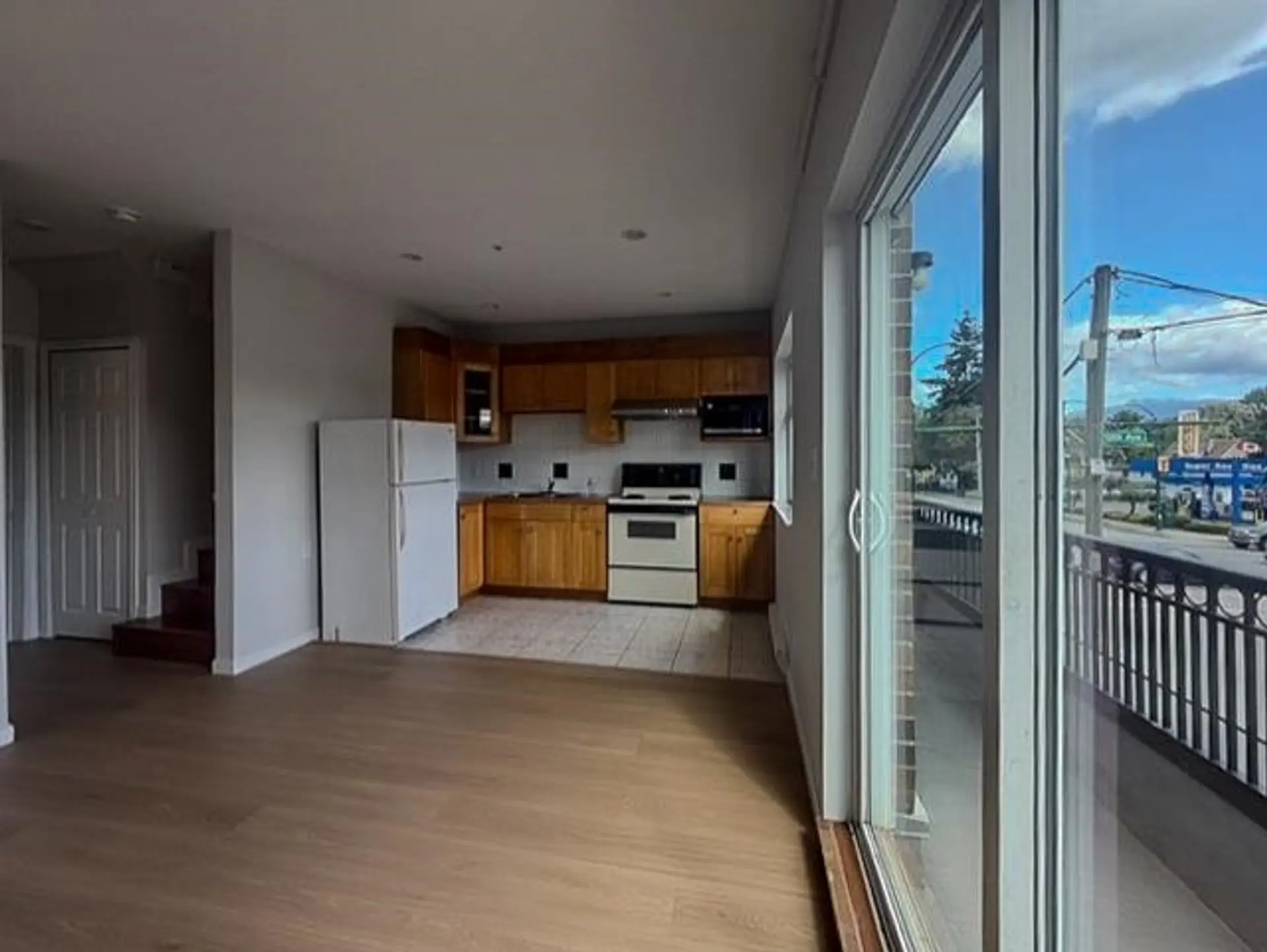 #203 2817 Clark Drive - Image 12