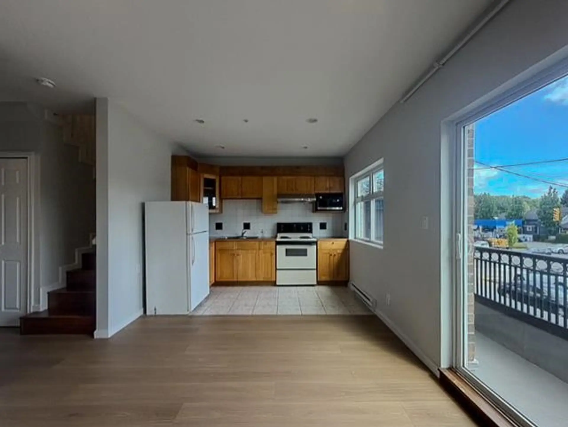 #203 2817 Clark Drive - Image 4