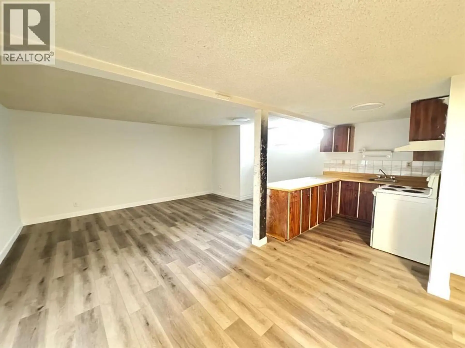 6879 Rundlehorn Drive NE - Image 15
