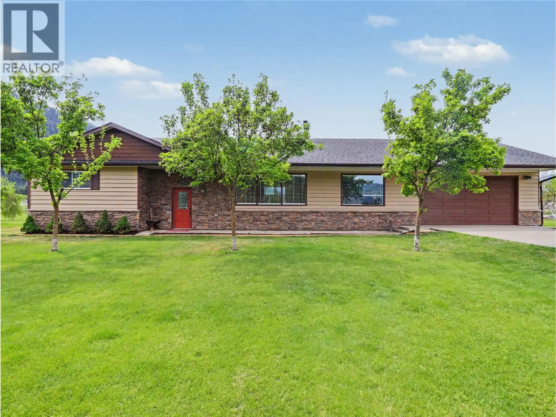 Property at 5015 SIMINOFF Road, Grand Forks, BC
