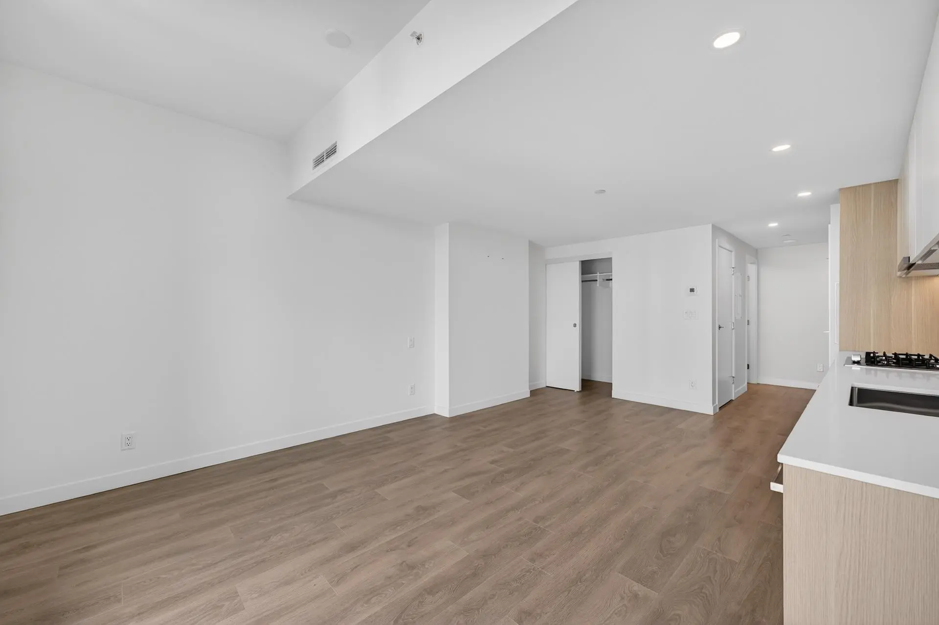 #2705 308 Alderson Avenue - Image 3