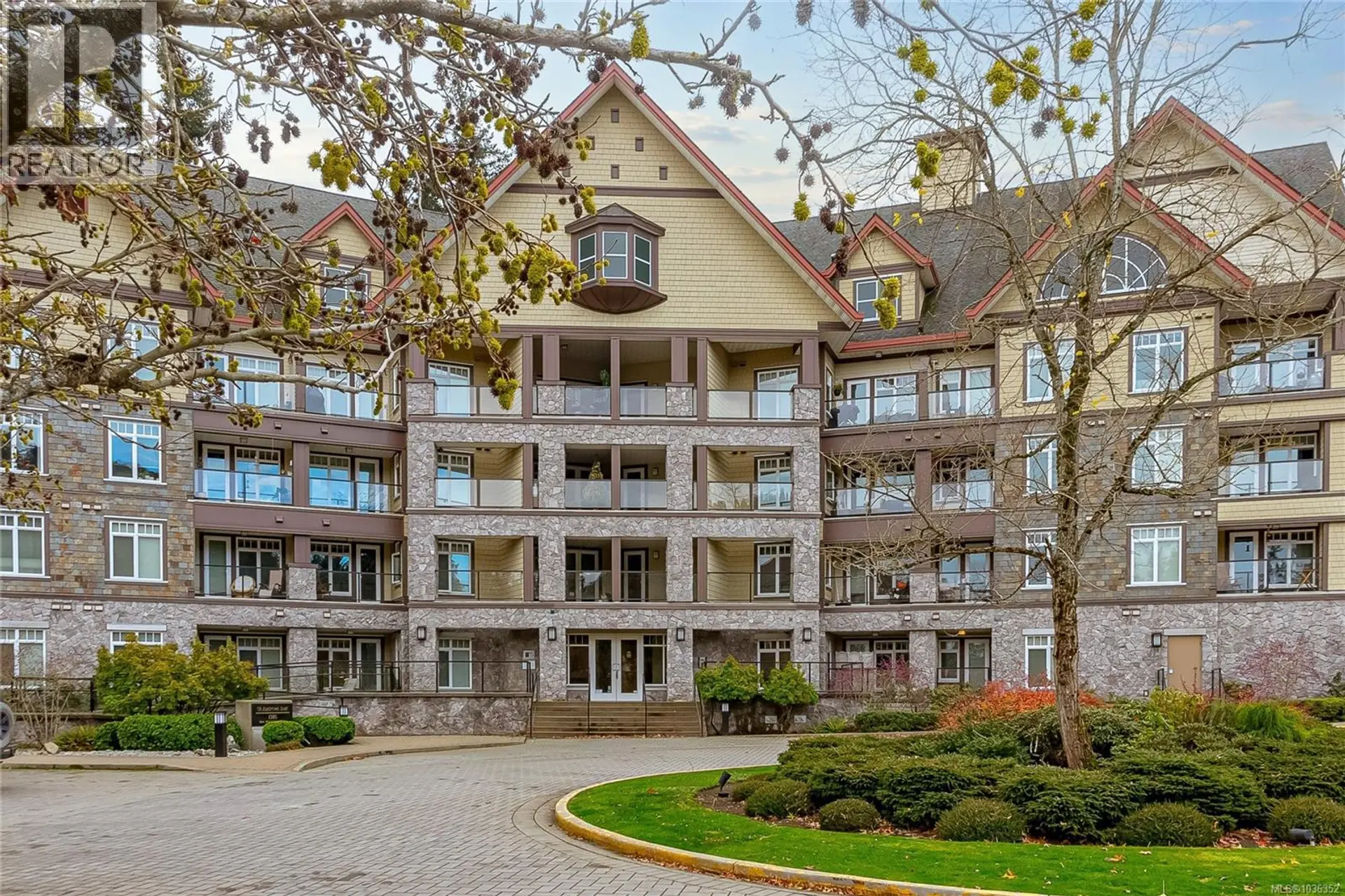 #318 1375 Bear Mountain Pkwy - Image 2