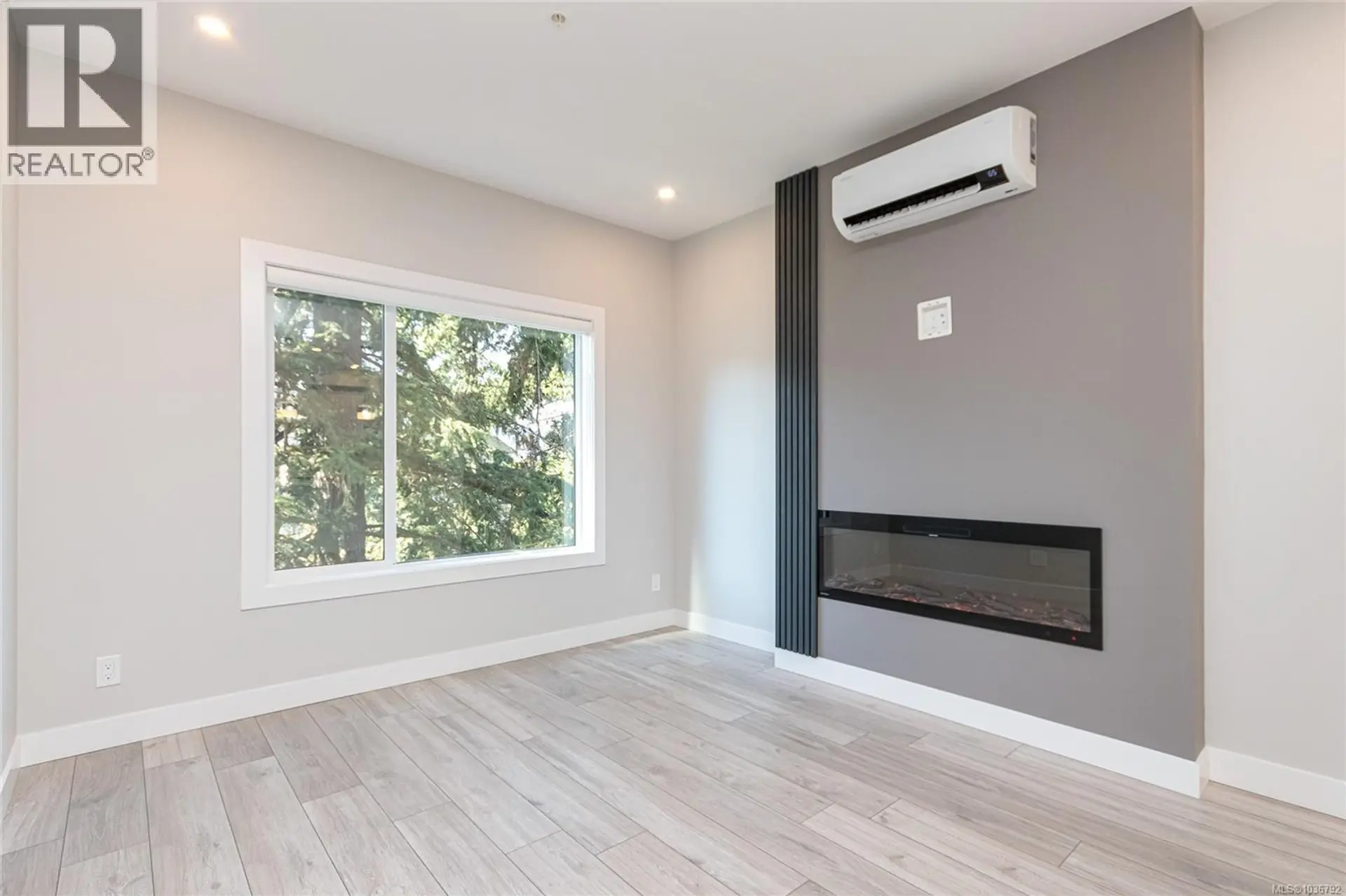 #305 924 Jenkins Ave - Image 2