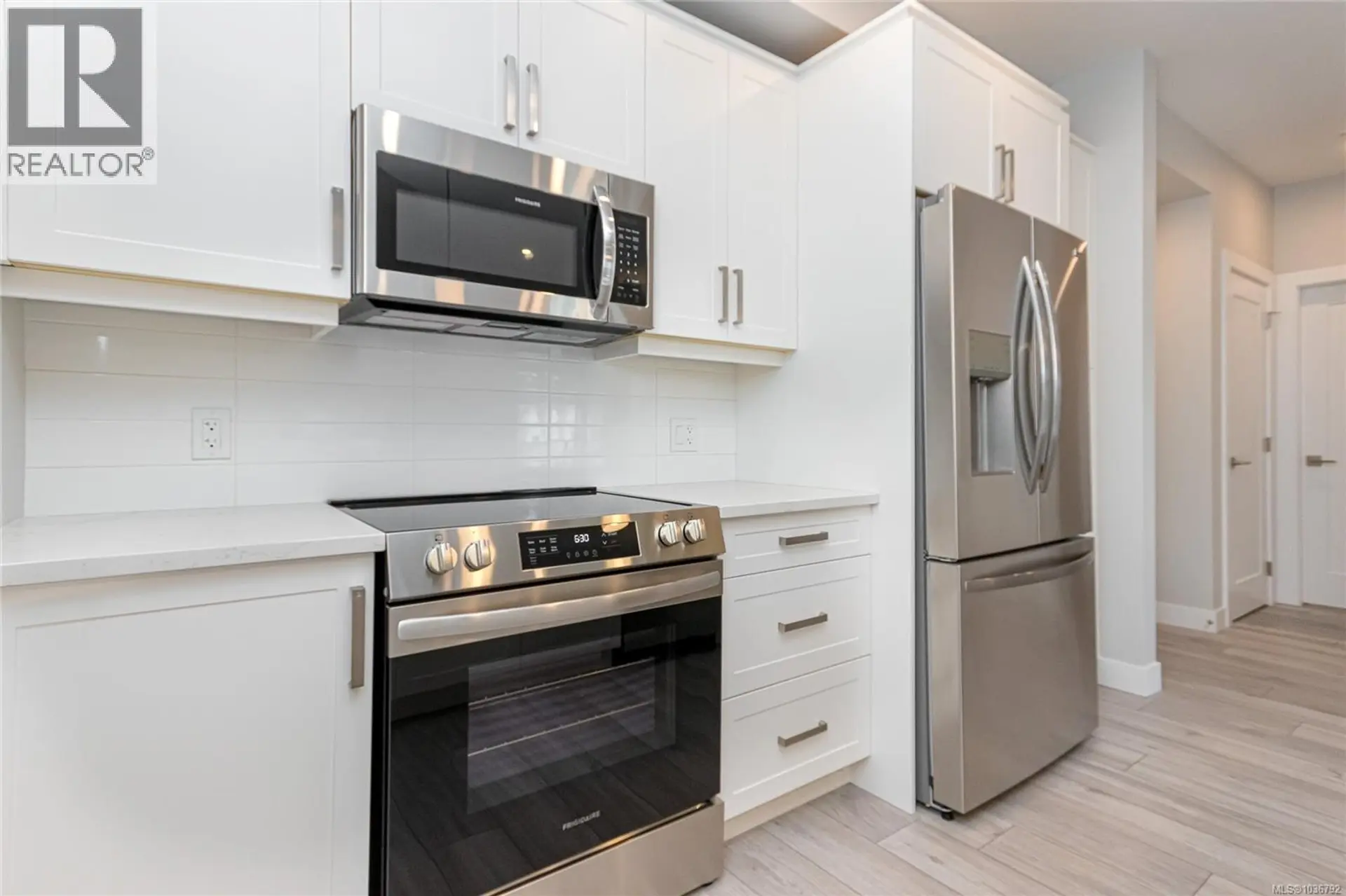 #305 924 Jenkins Ave - Image 4