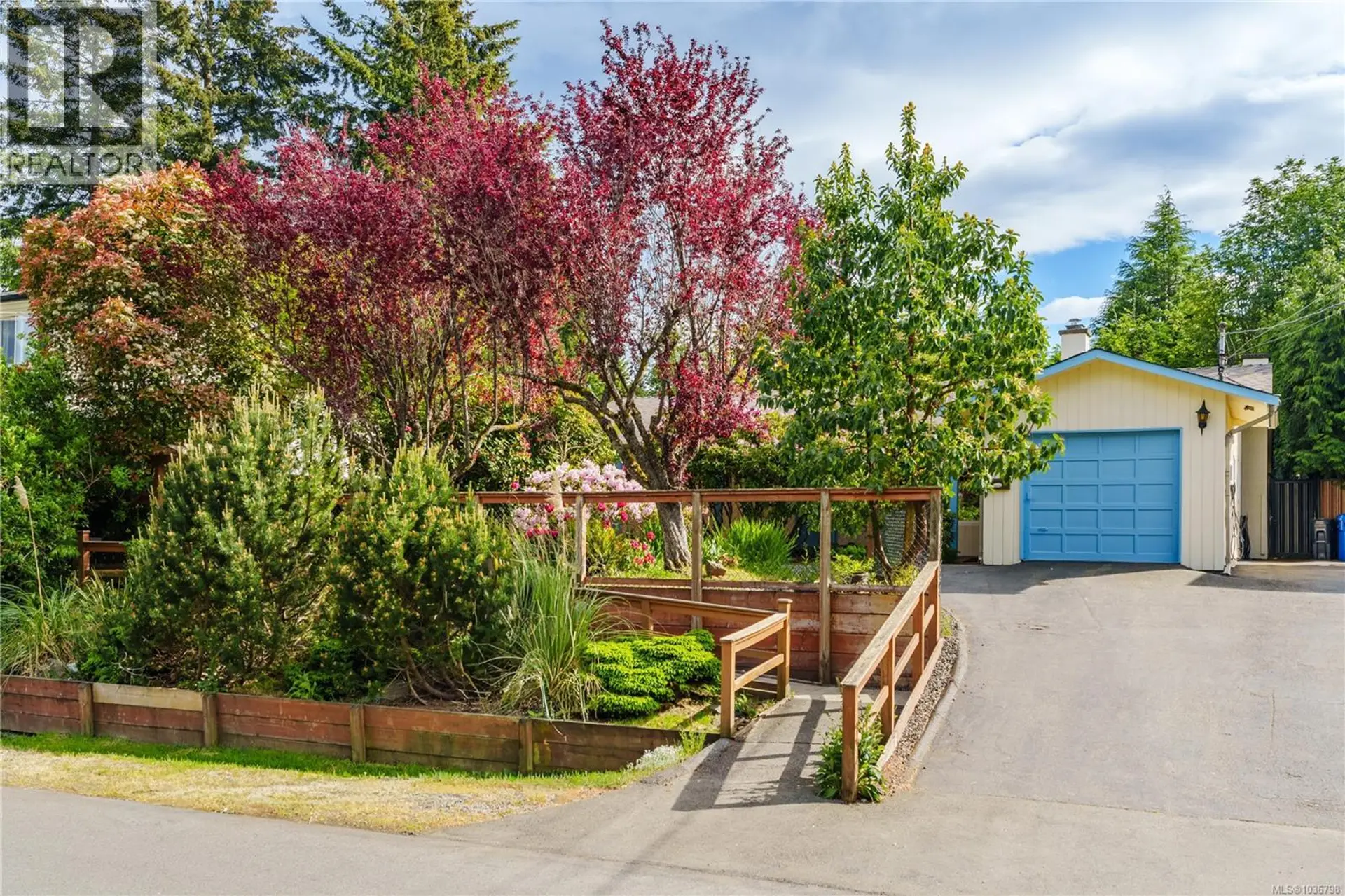 Property at 3705 Cottleview Dr, Nanaimo, BC