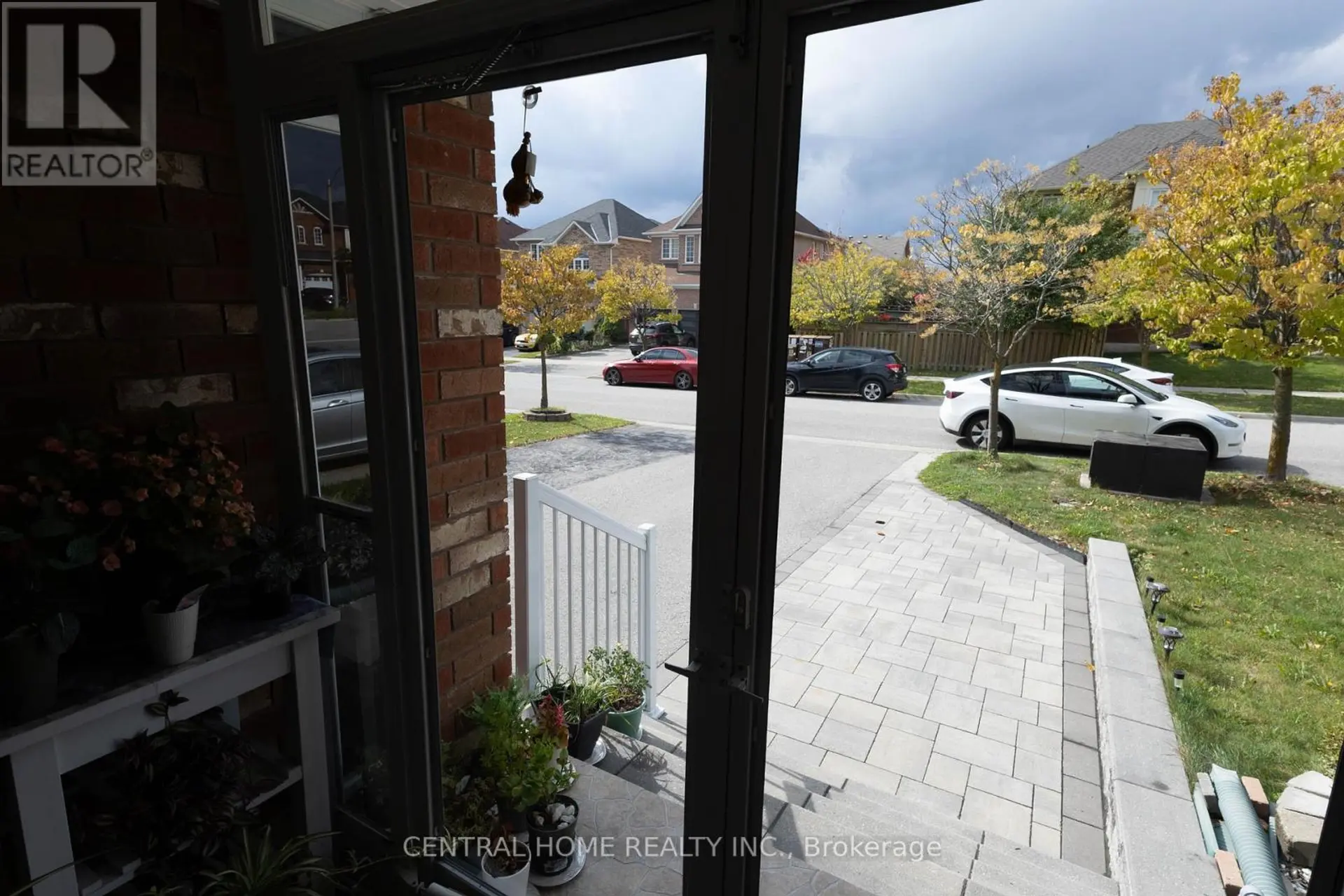 165 MANORHEIGHTS STREET - Image 2