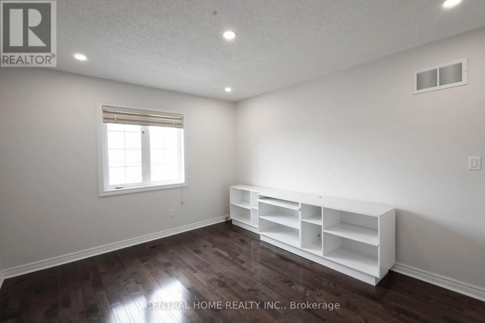 165 MANORHEIGHTS STREET - Image 13