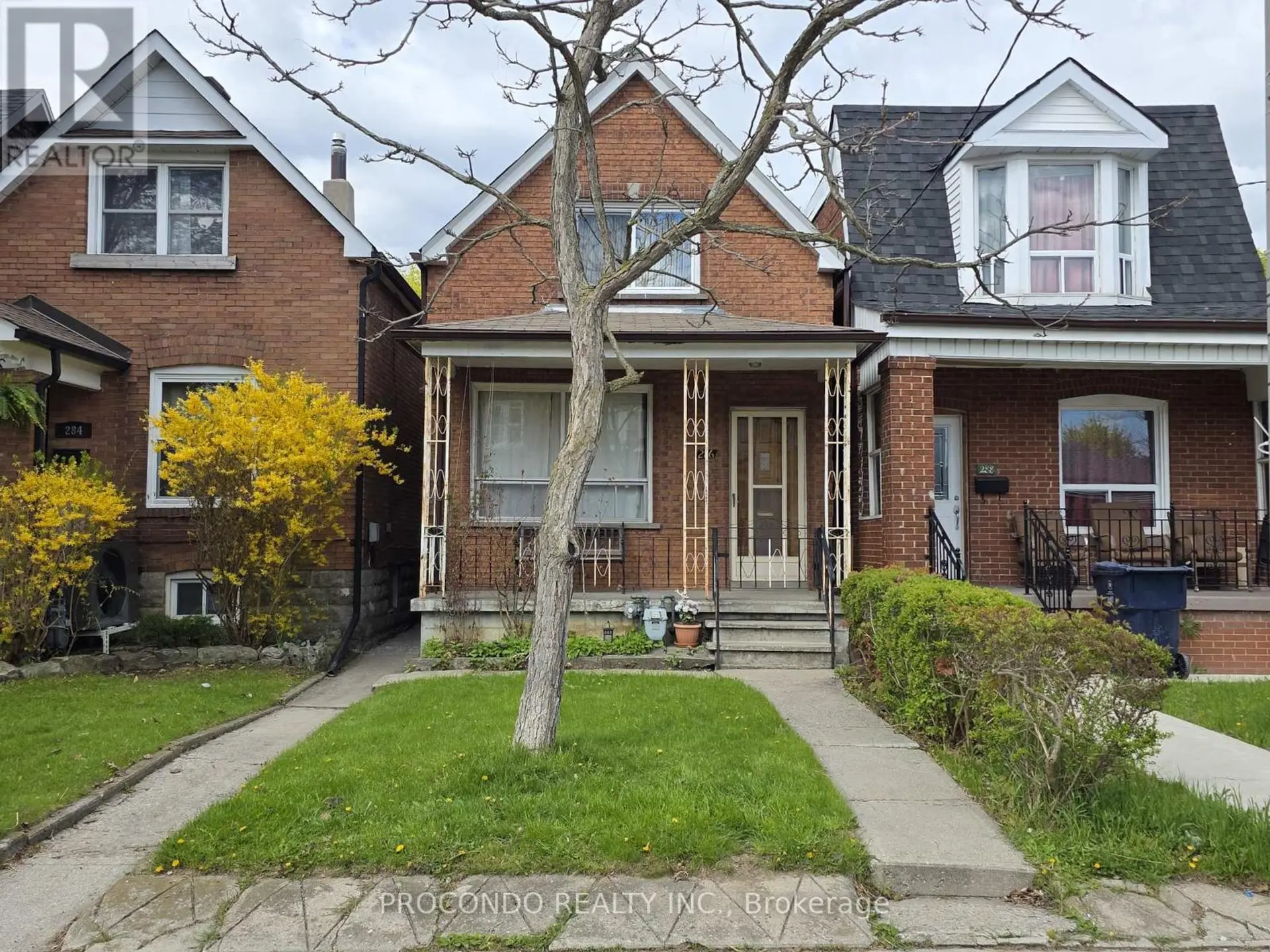 286 HARVIE AVENUE - Image 1