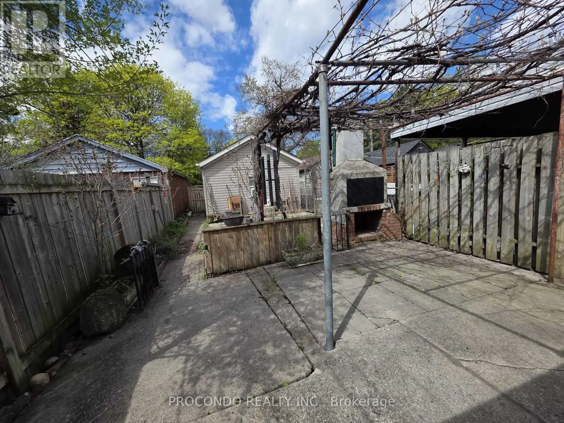 286 HARVIE AVENUE - Image 16