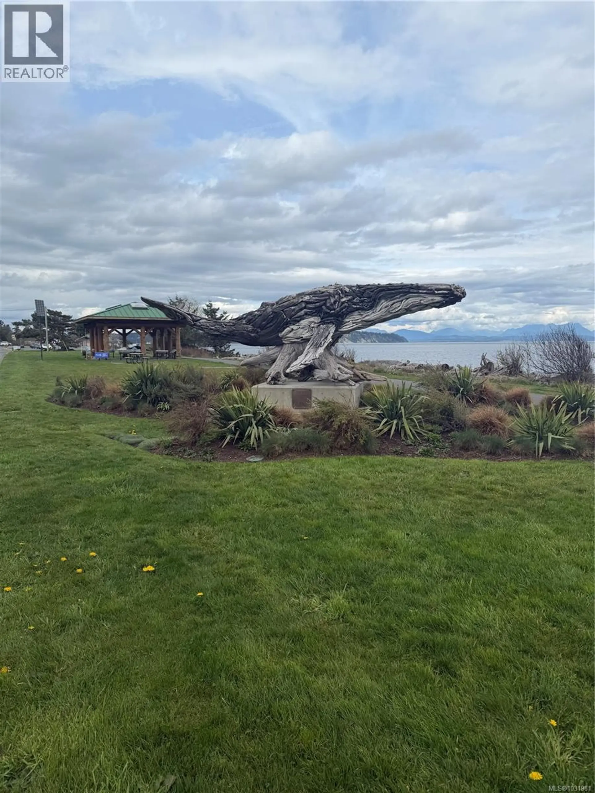 #203 2740 Island Hwy S - Image 18