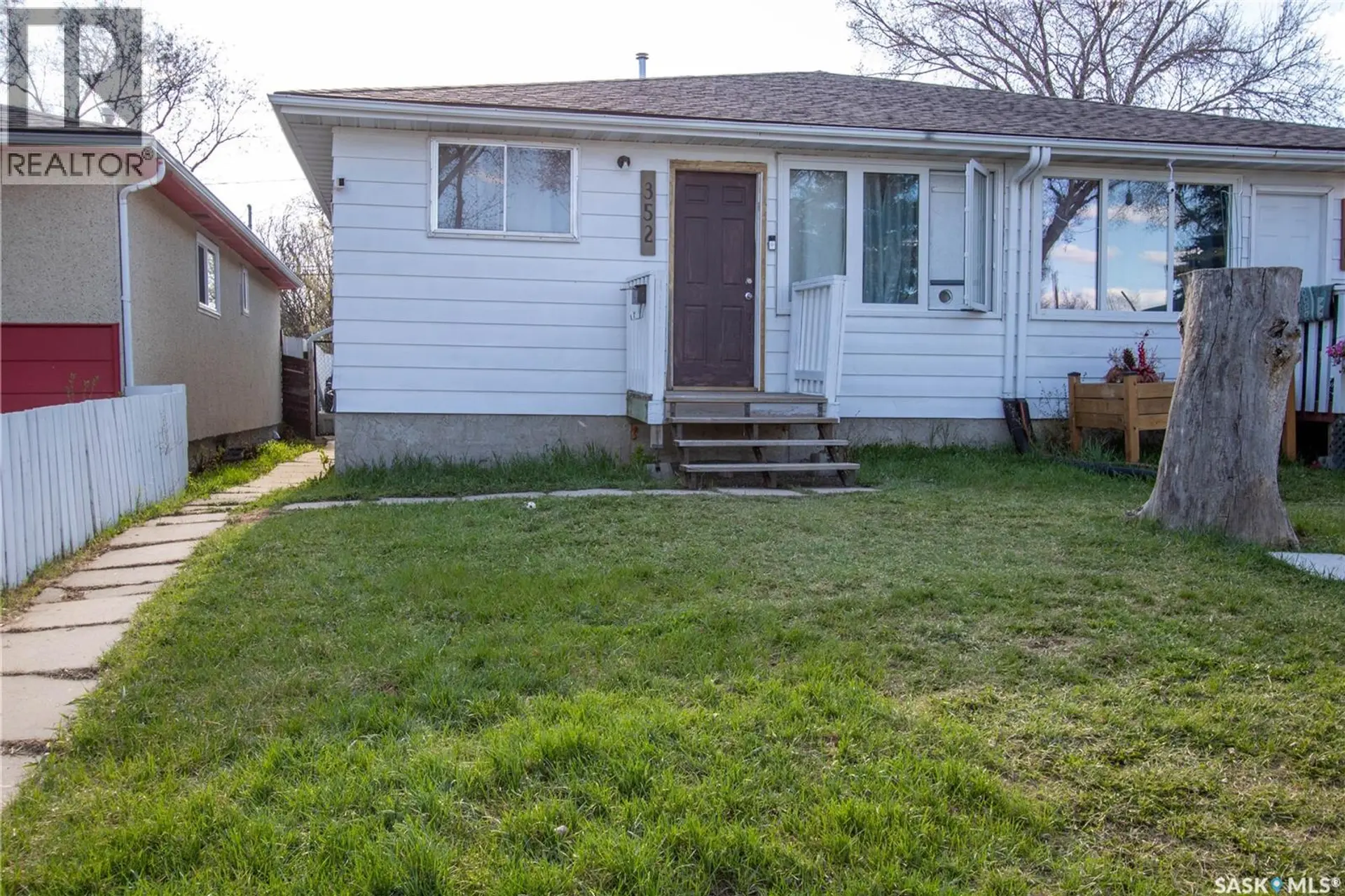 #350 & 352 Toronto STREET - Image 4