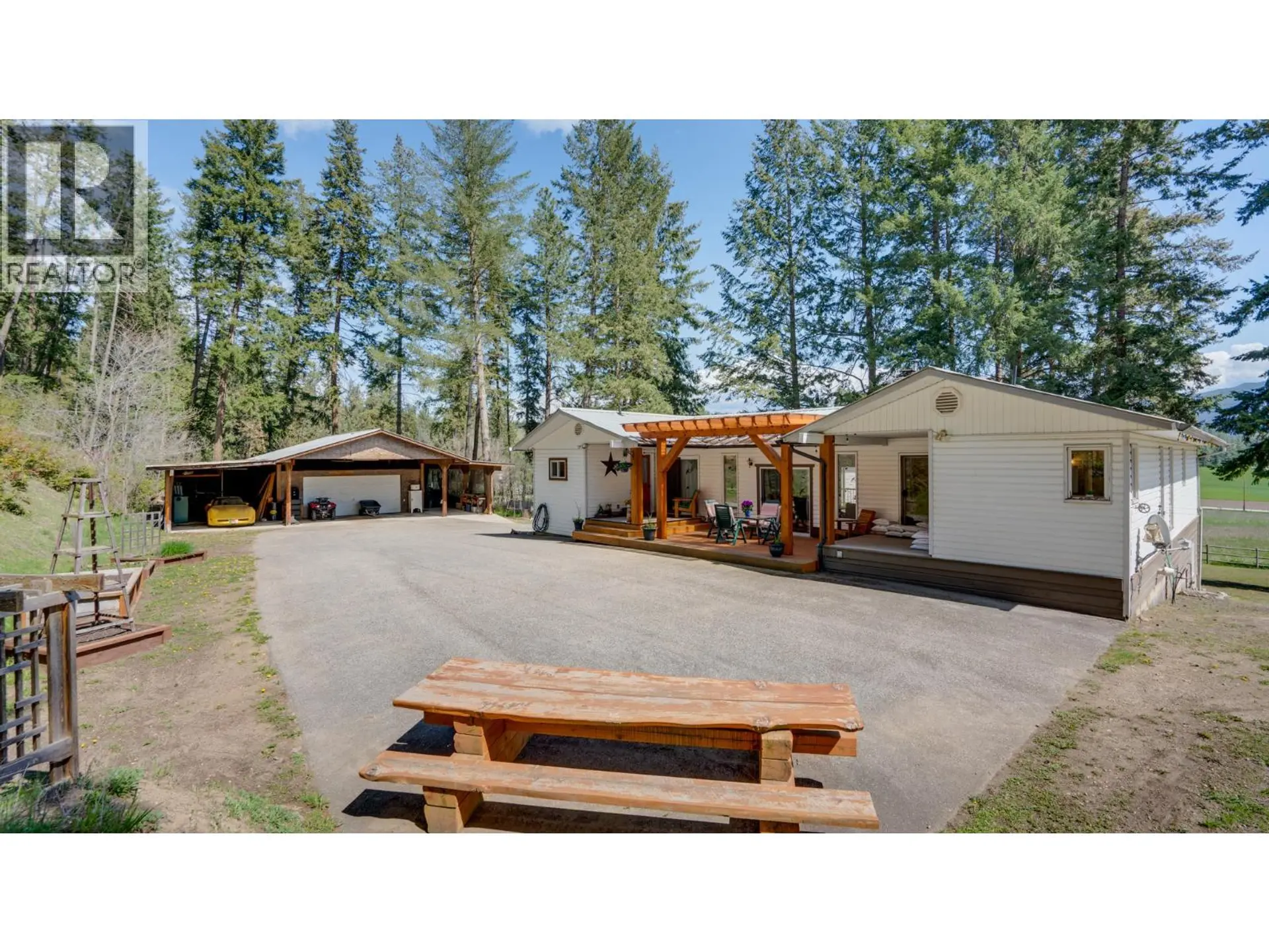 Property at 4851 Lansdowne Road, Spallumcheen, BC