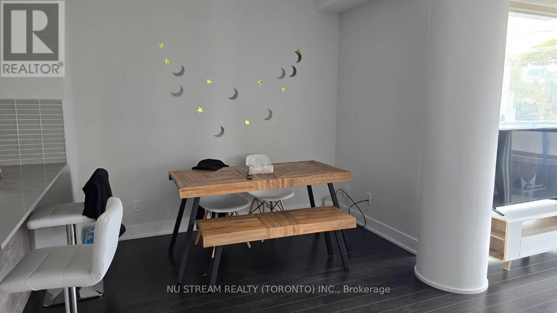 #307 181 BEDFORD ROAD - Image 8
