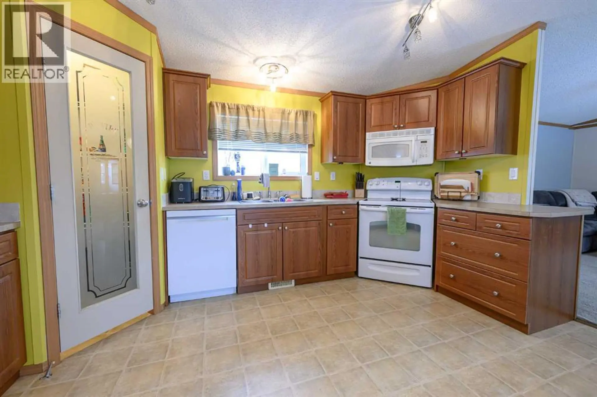 8714 88C Street - Image 7