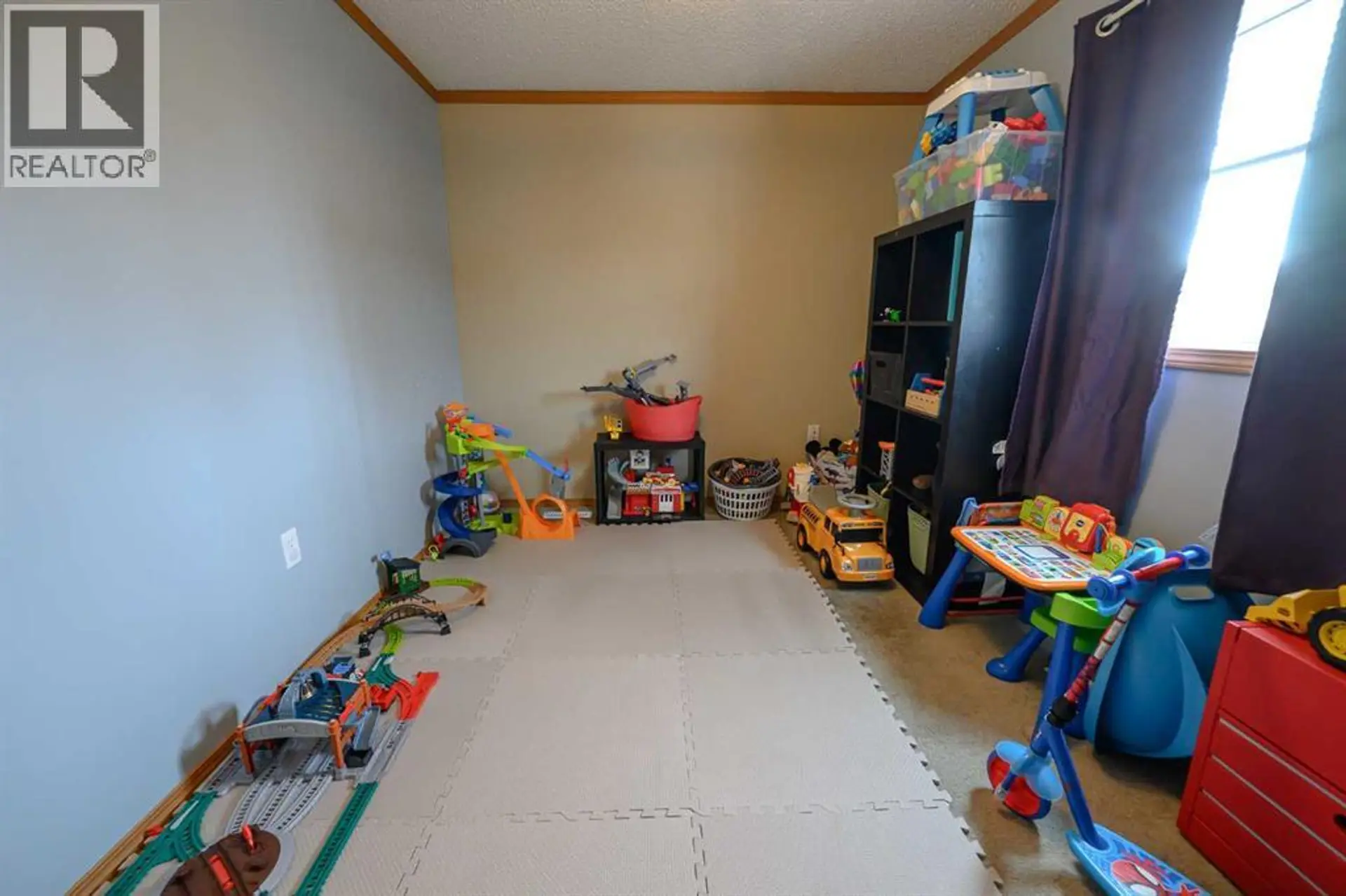 8714 88C Street - Image 15
