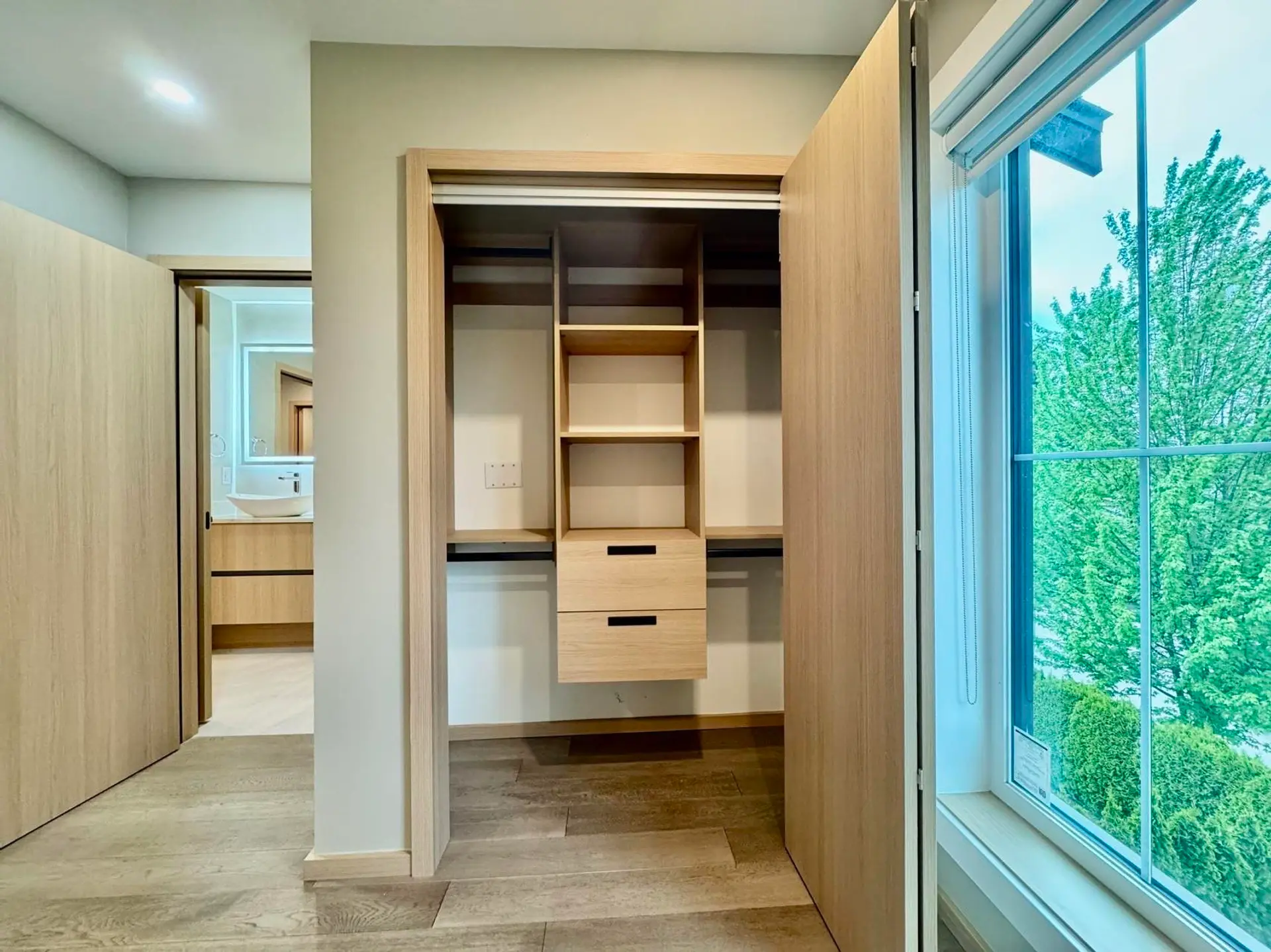 5218 Rupert Street - Image 14