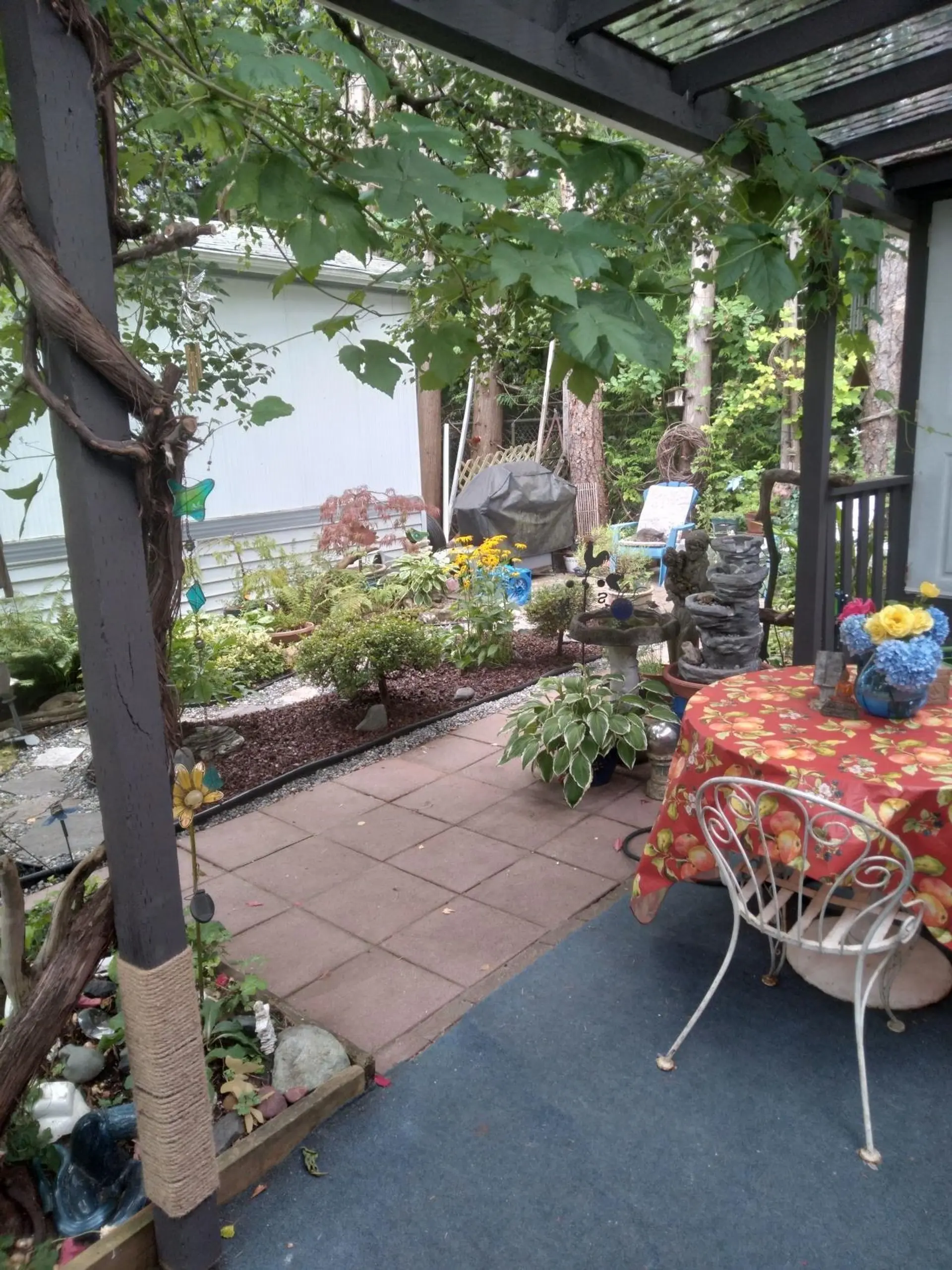 #29 6571 King George Boulevard - Image 3