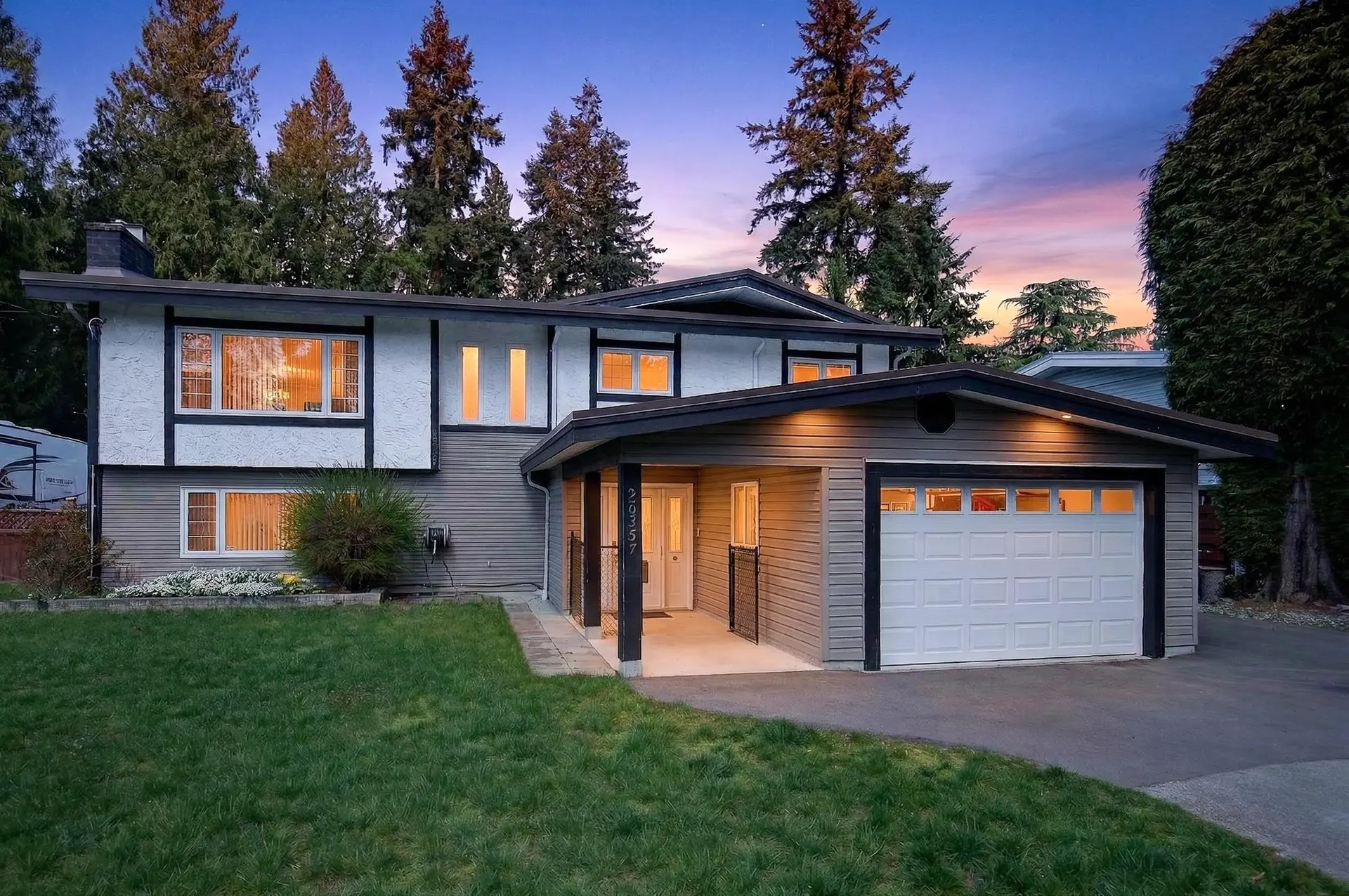 Property at 20357 42 Avenue, Langley, BC