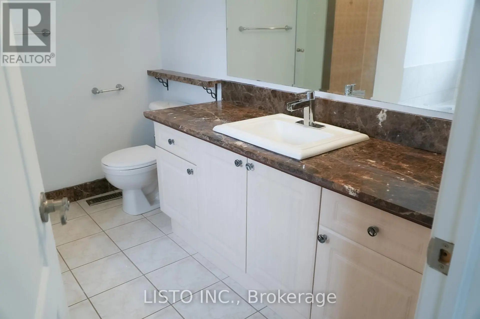 128 SWEETWOOD CIRCLE - Image 12