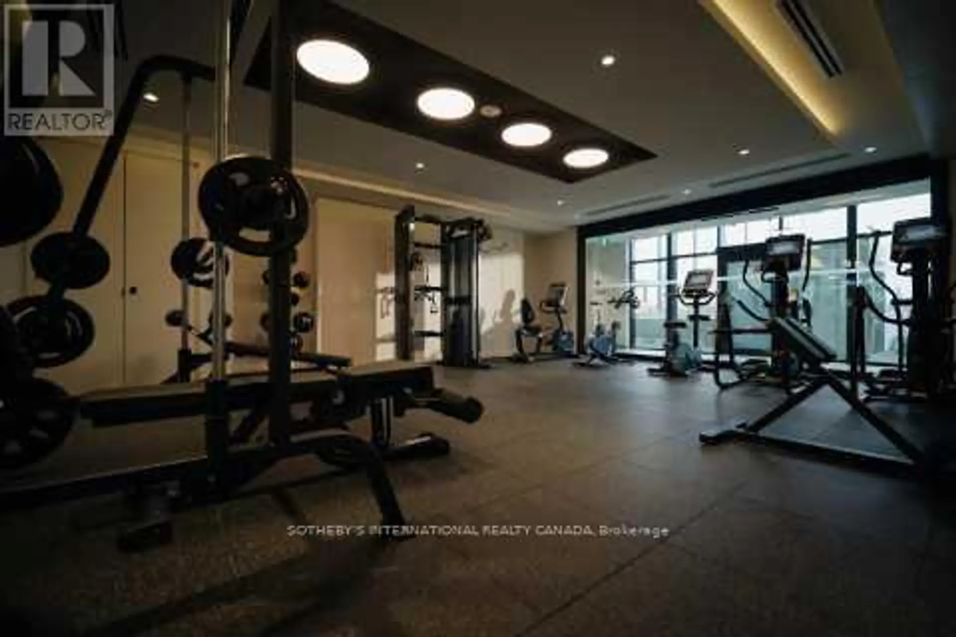 #834 858 DUPONT STREET - Image 7