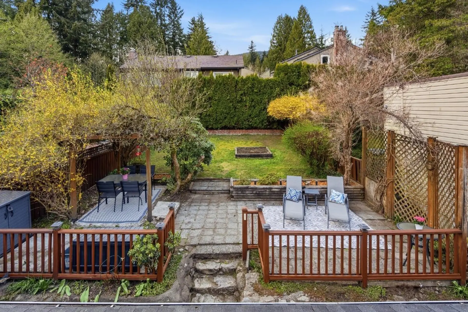 Property at 272 E Osborne Road, North Vancouver, BC