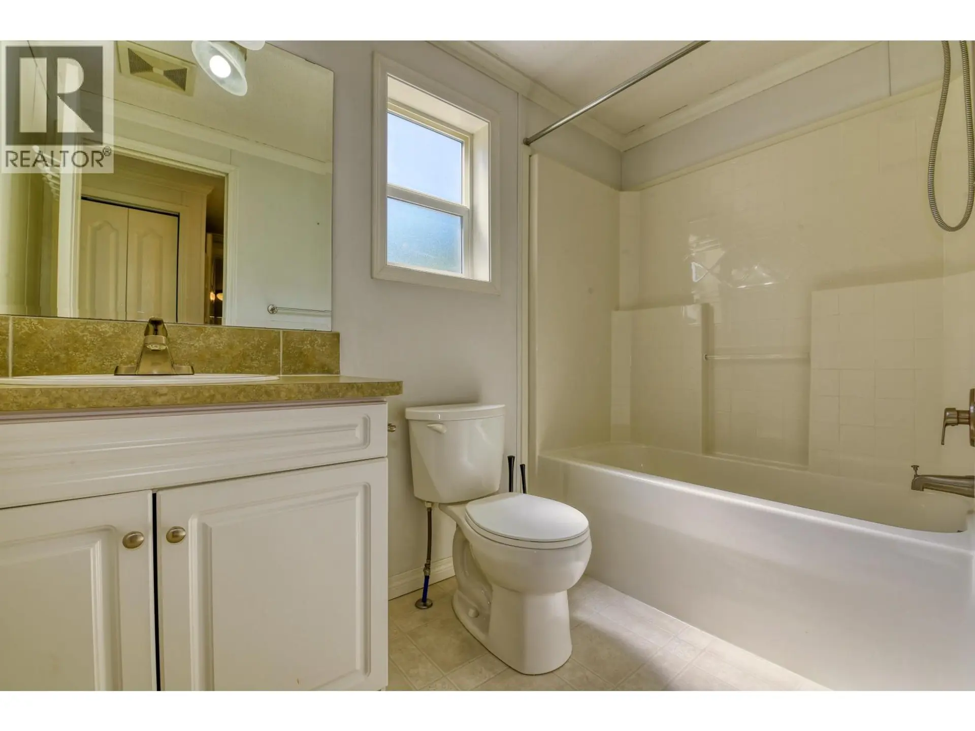 #C 1613 SOUTH LAKESIDE DRIVE - Image 9
