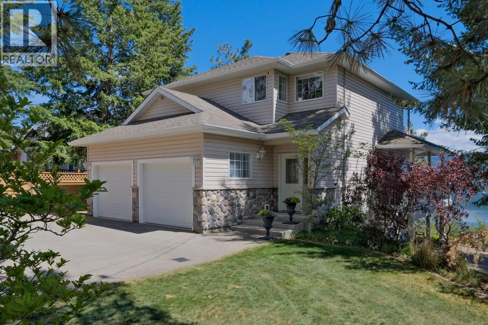 Property at 10309 Columbia Way, Vernon, BC