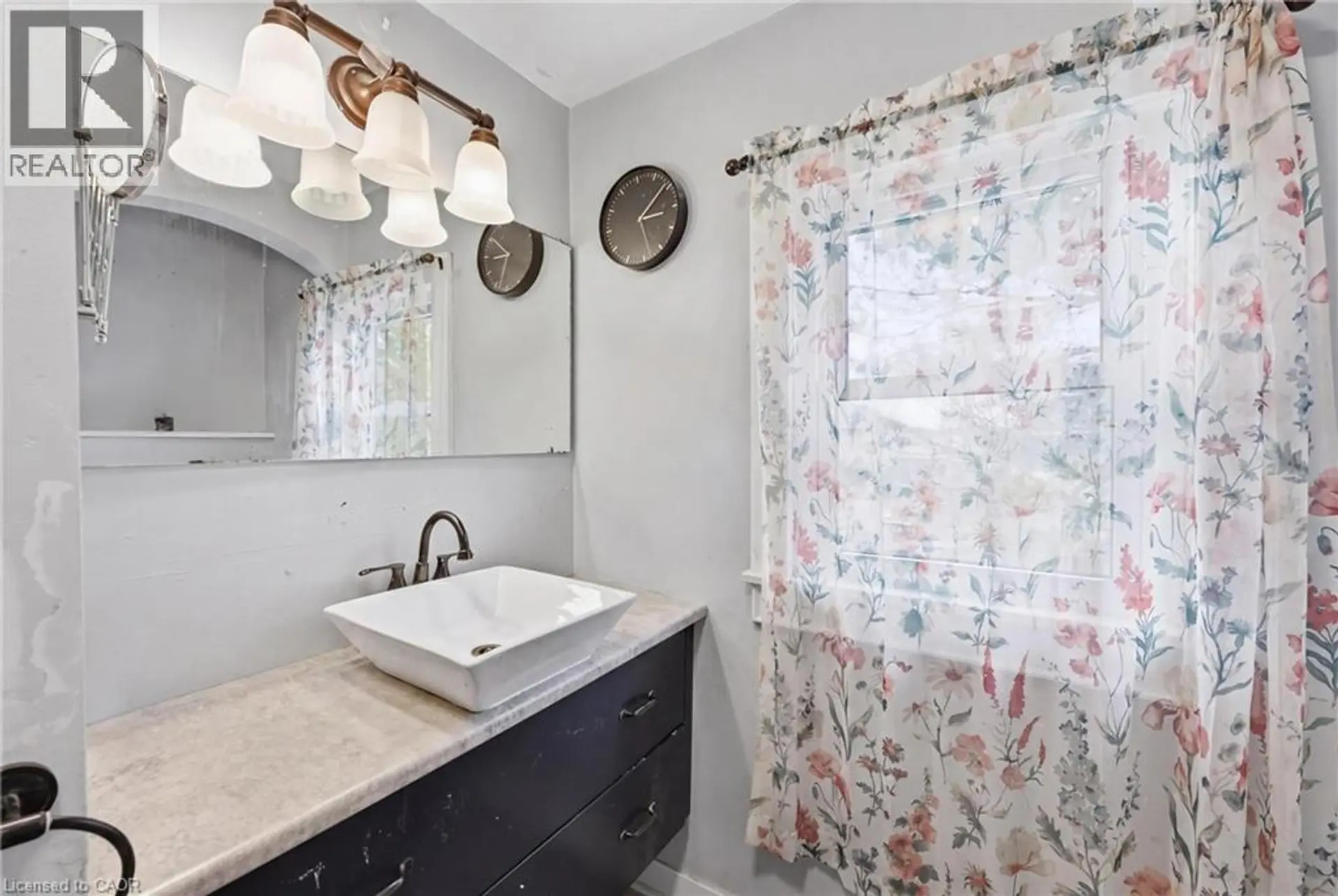 54 EVAN Street - Image 13