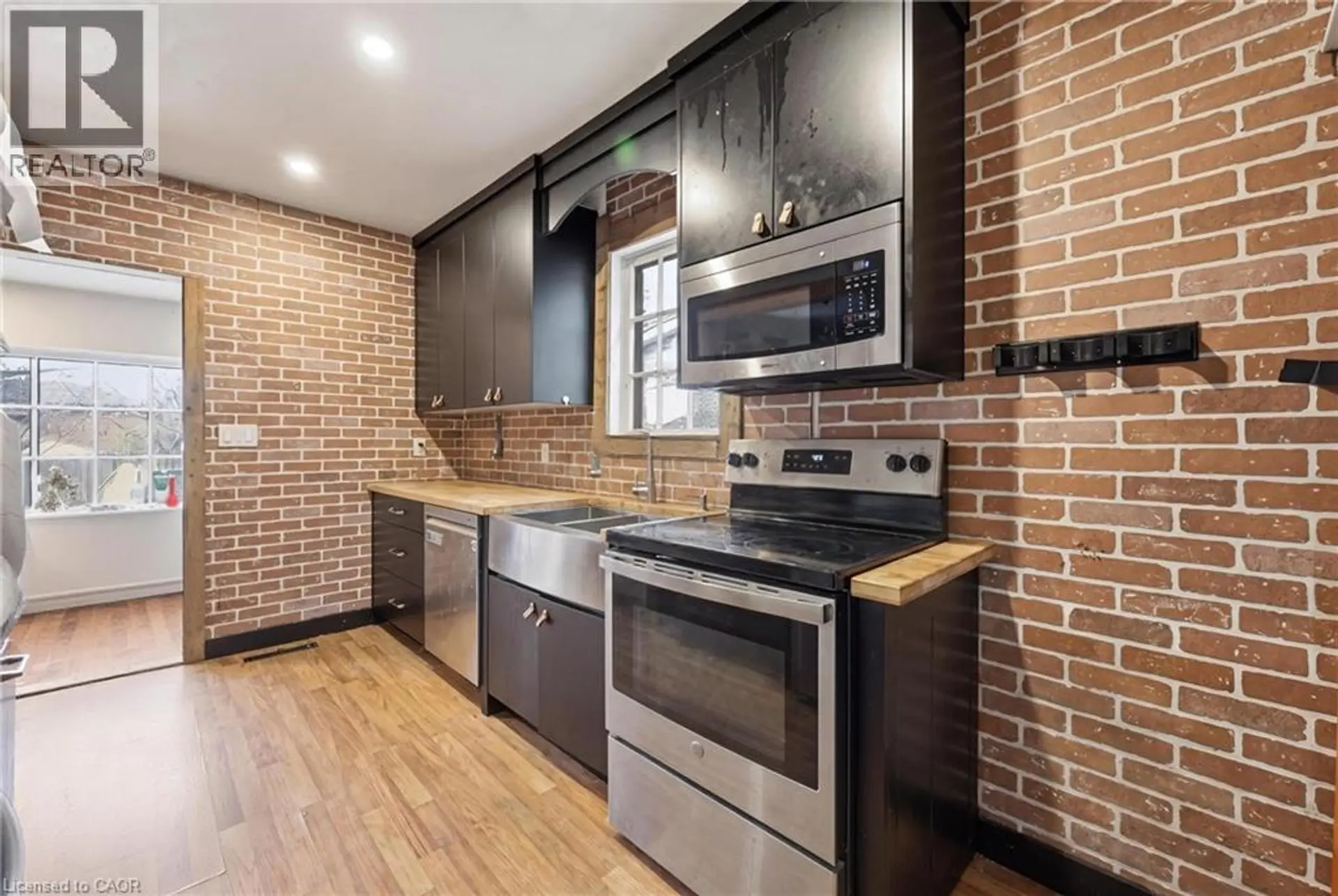 54 EVAN Street - Image 6