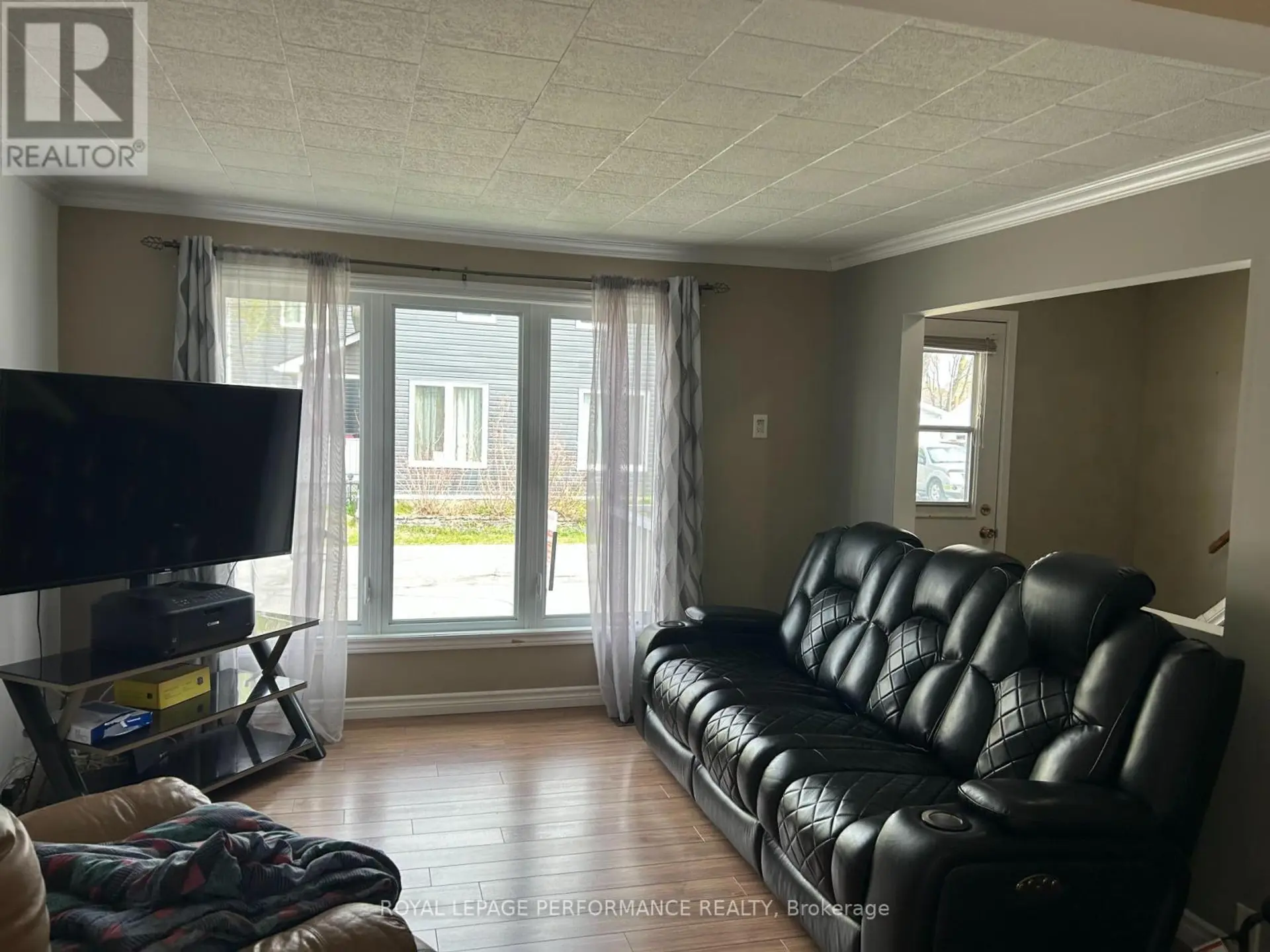 1245 ALMA STREET S - Image 10