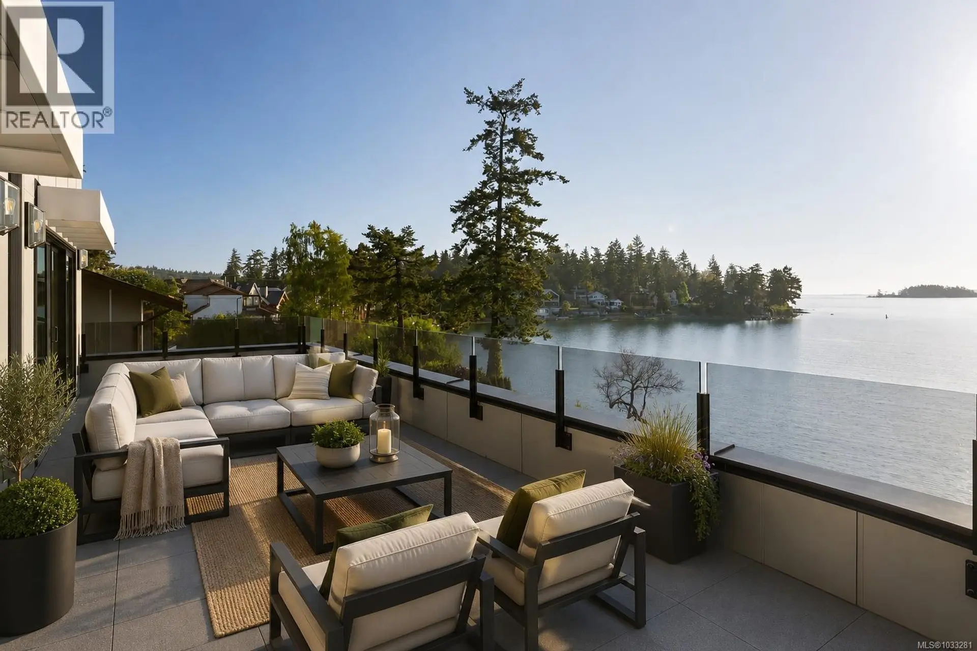 Property at #302 10393 Allbay Rd, Sidney, BC