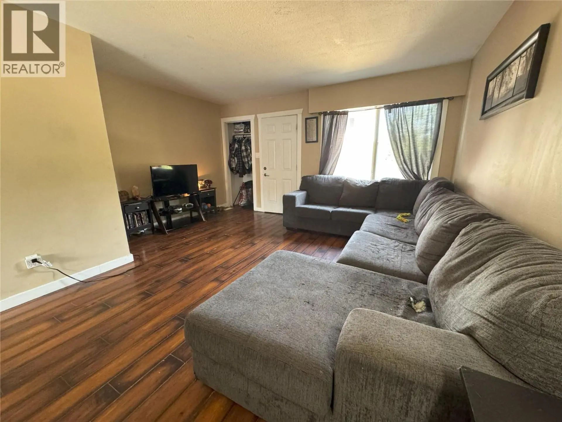 #229 1716 Willowbrook Crescent - Image 3