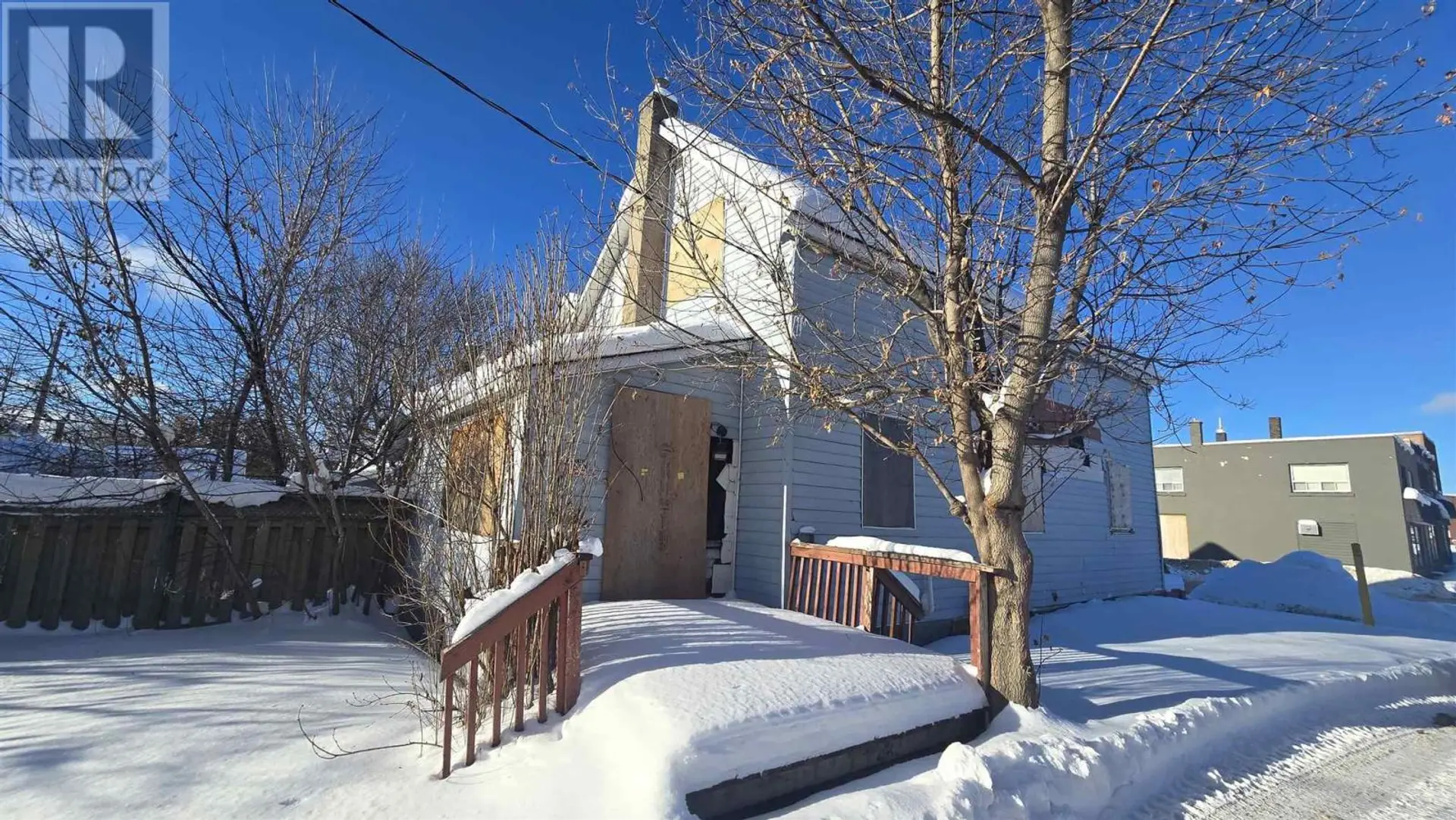 21 Cathcart ST - Image 2