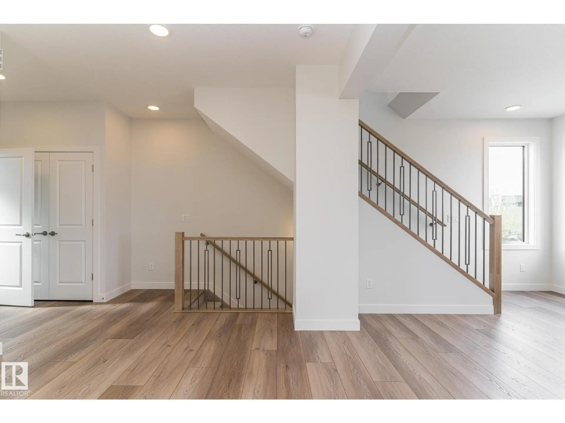 7135 MAY CR NW - Image 7