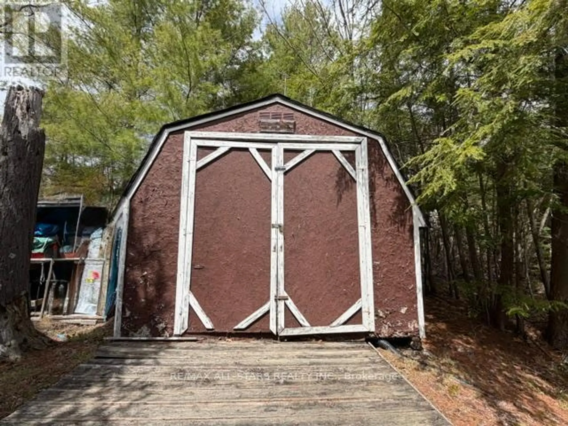 480 KENNEDY DRIVE - Image 17