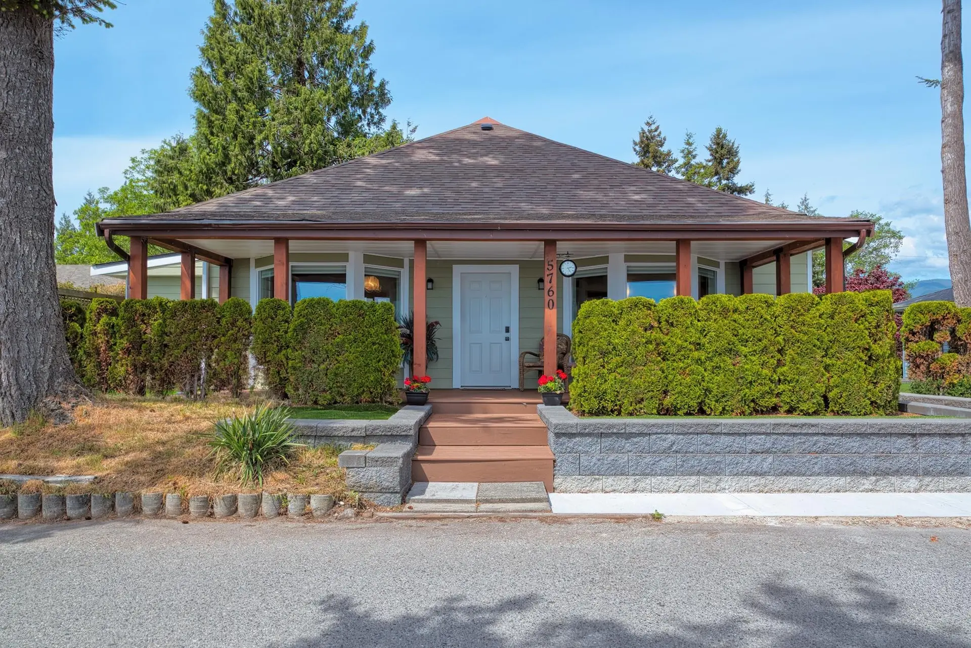 Property at 5760 Boulevard Street, Sechelt, BC