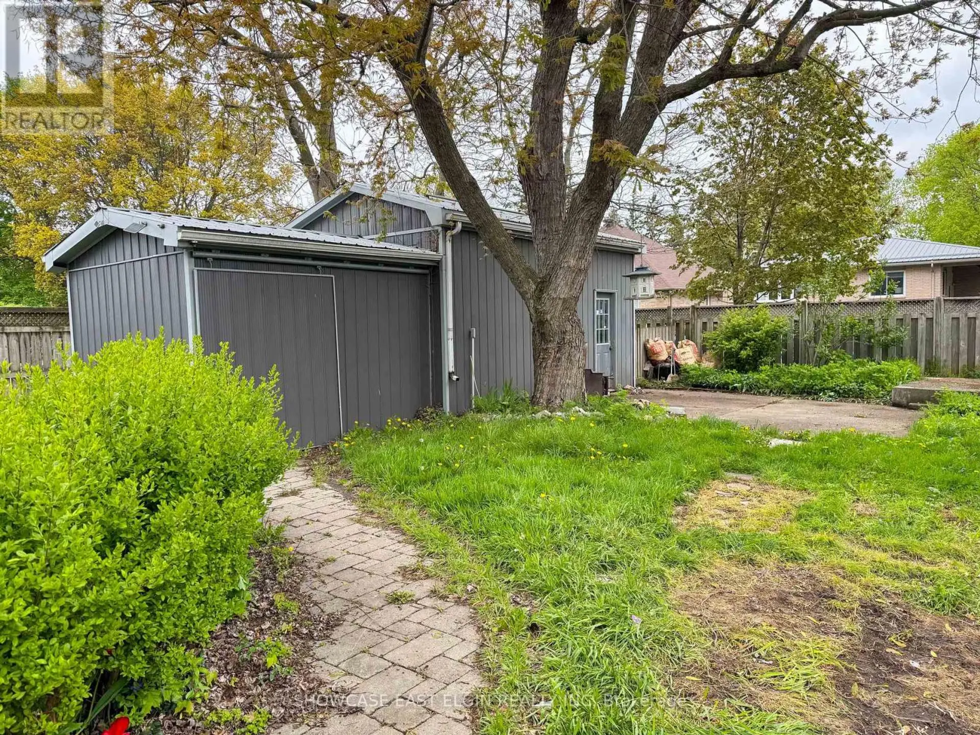 21 CLARENCE STREET - Image 2