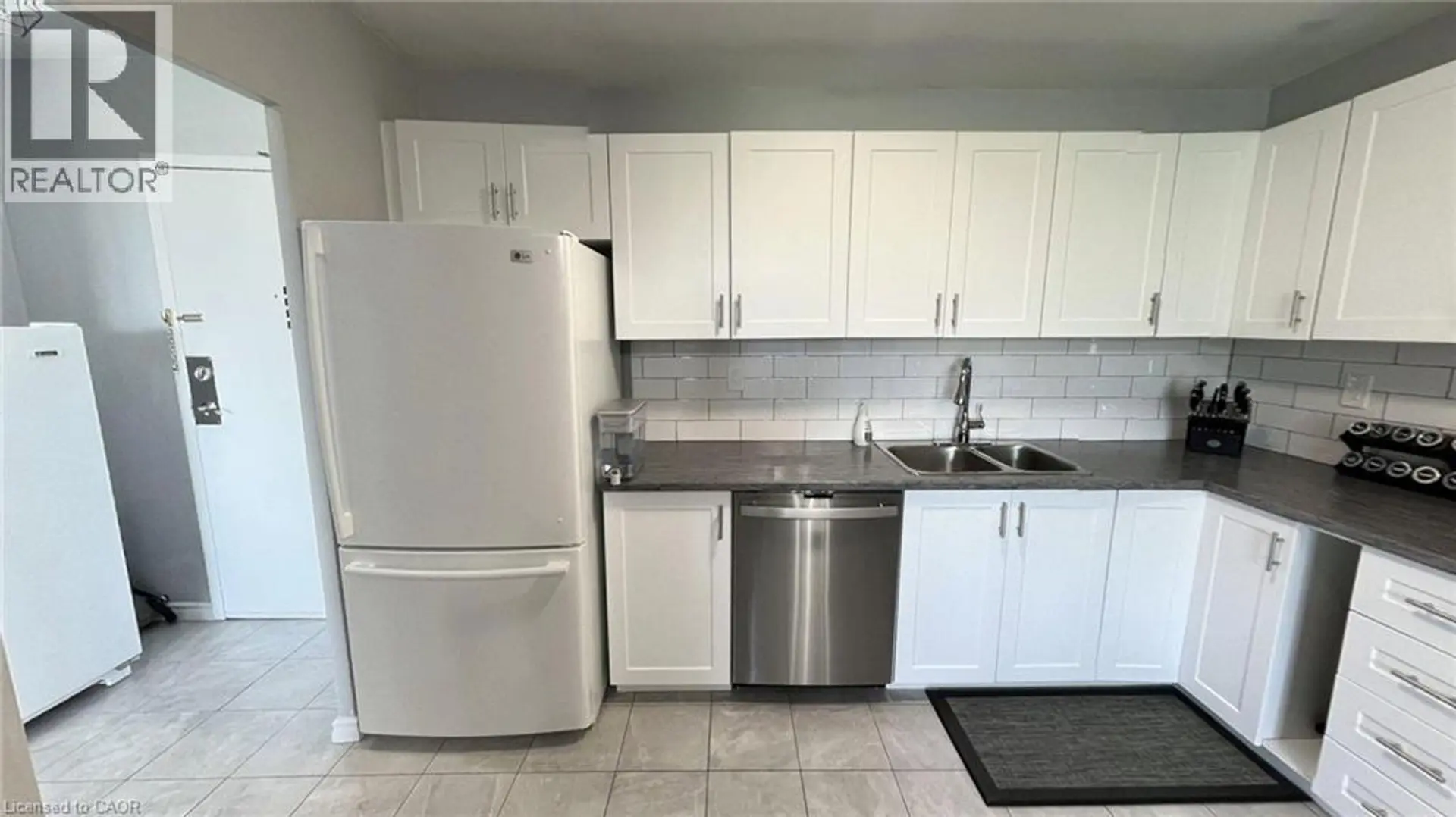 #508 563 MORNINGTON Avenue - Image 10
