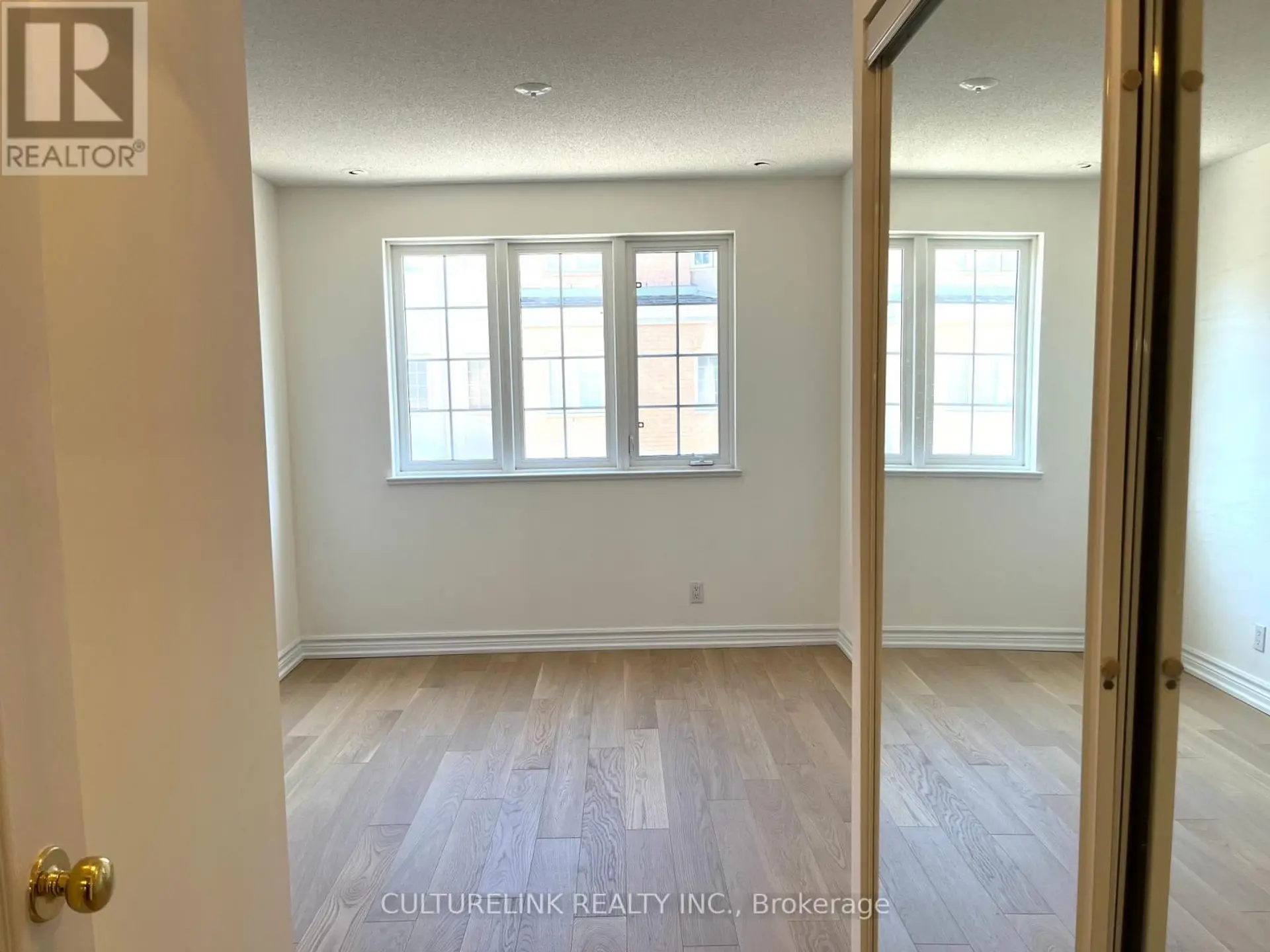 #1502 28 SOMMERSET WAY - Image 11