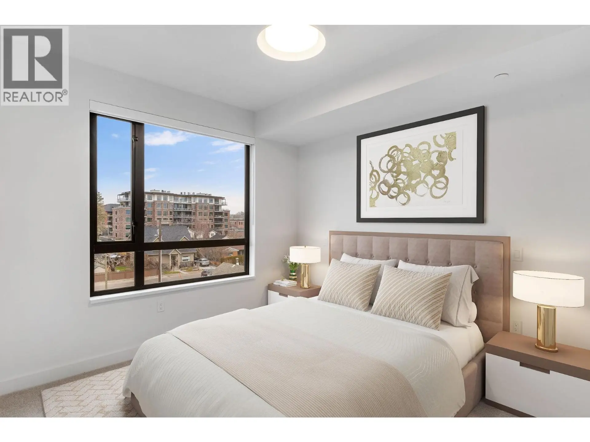 #317 3051 Abbott Street - Image 6