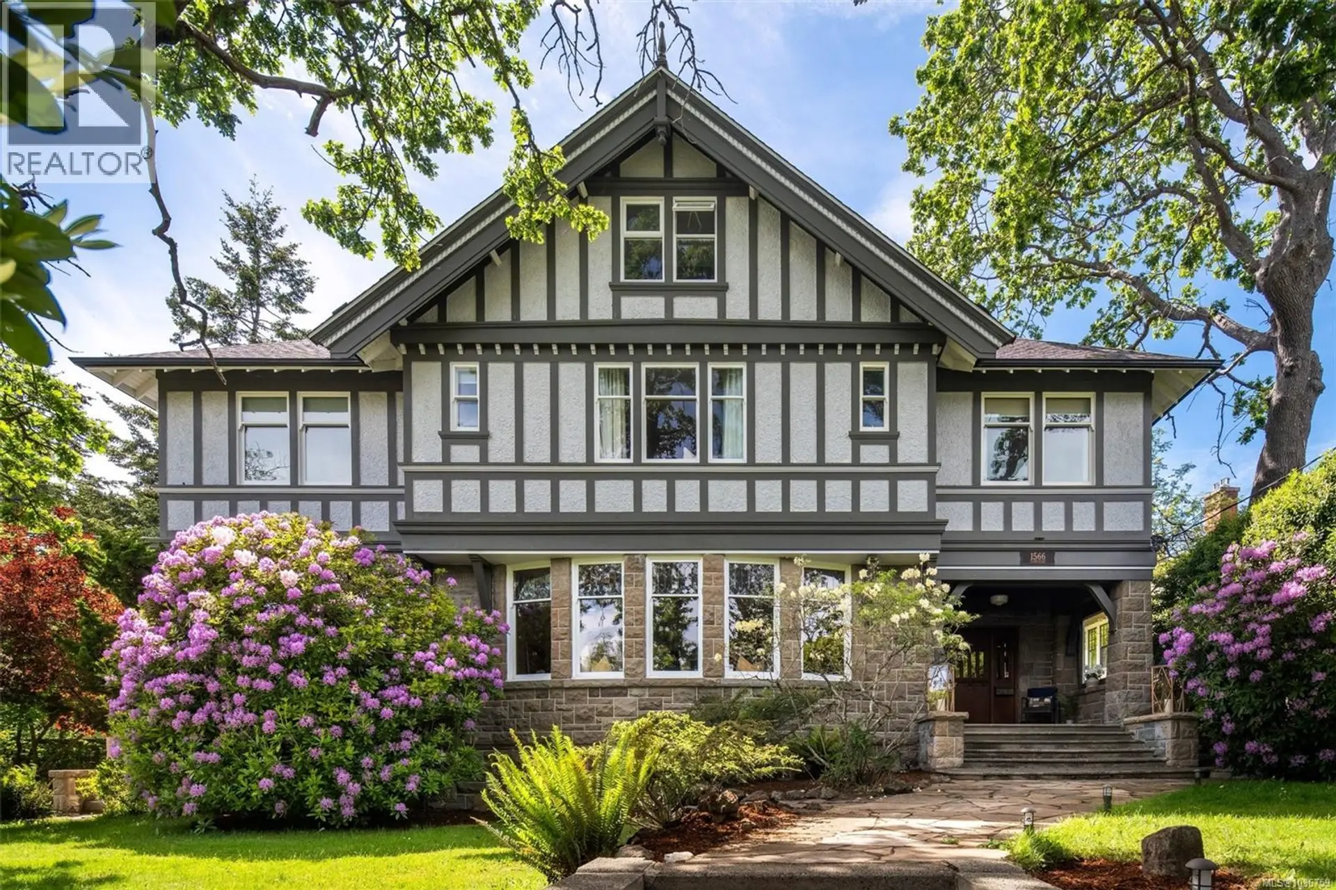 Property at 1566 Hampshire Rd, Oak Bay, BC