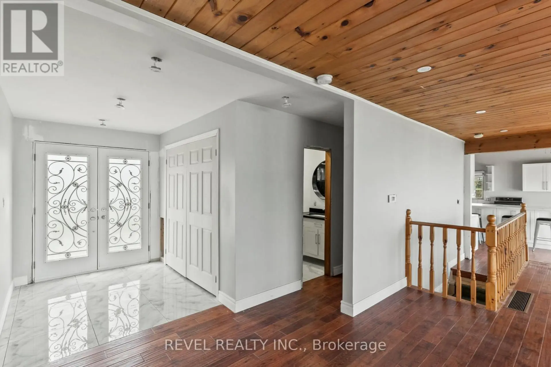 151 BEEHIVE DRIVE - Image 3