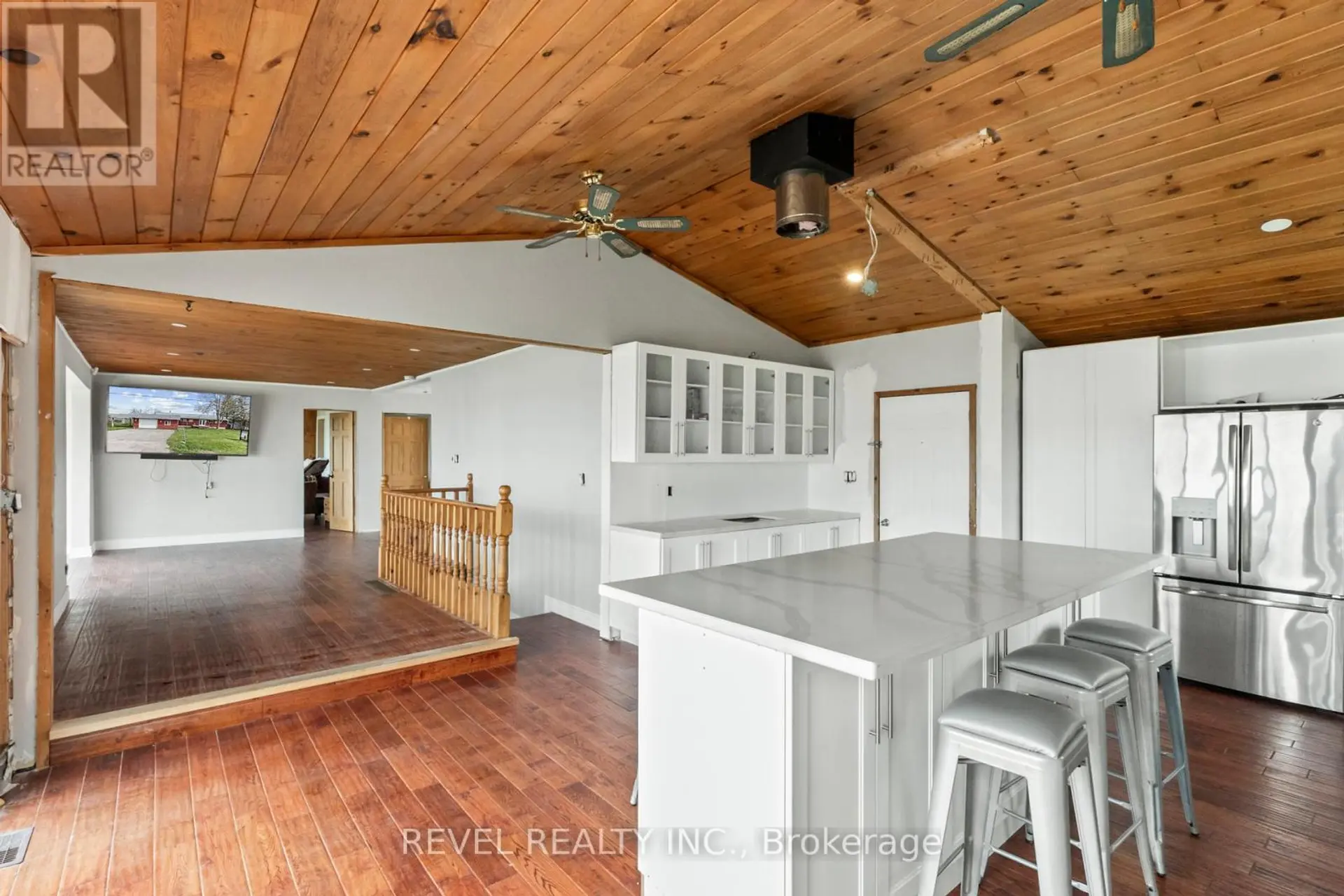 151 BEEHIVE DRIVE - Image 5